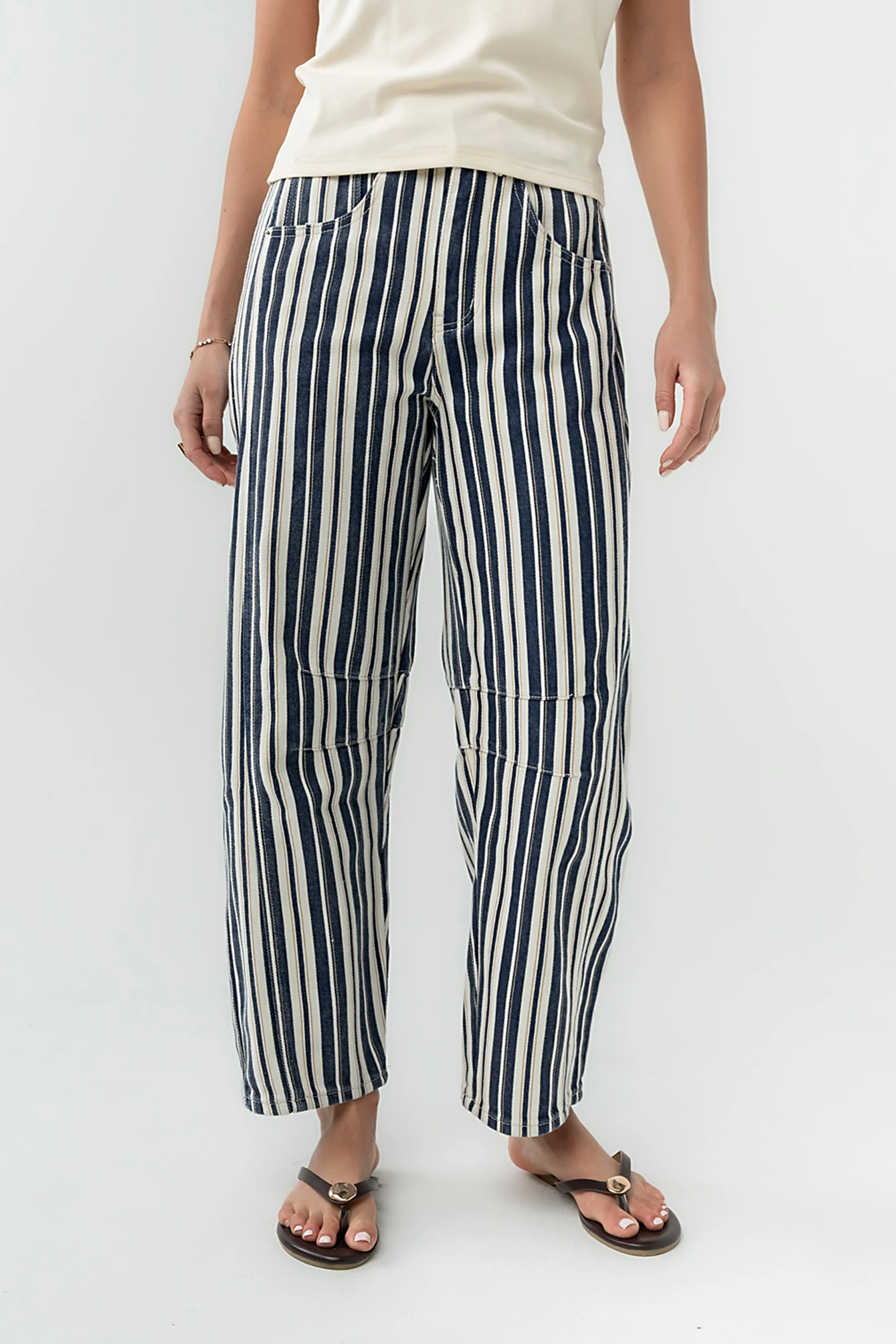 Lisette Barrel Jeans in Multi - Image 7