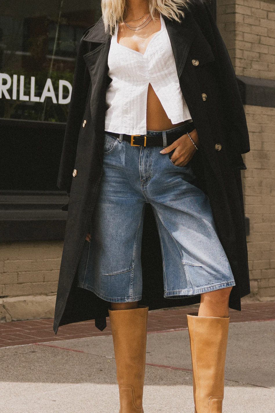 Alden Bermuda Shorts in Medium Wash - FINAL SALE - Image 6