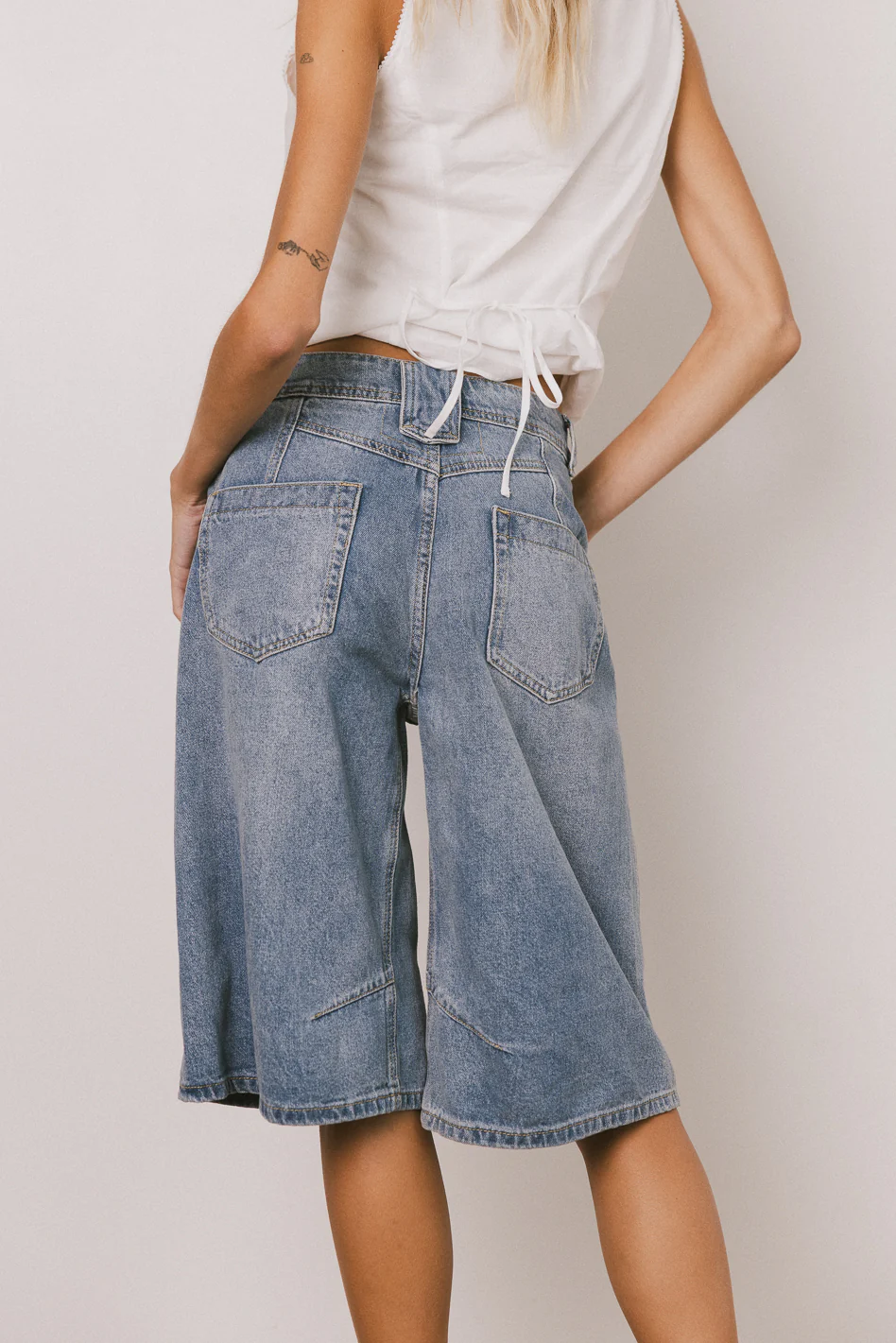 Alden Bermuda Shorts in Medium Wash - FINAL SALE - Image 8