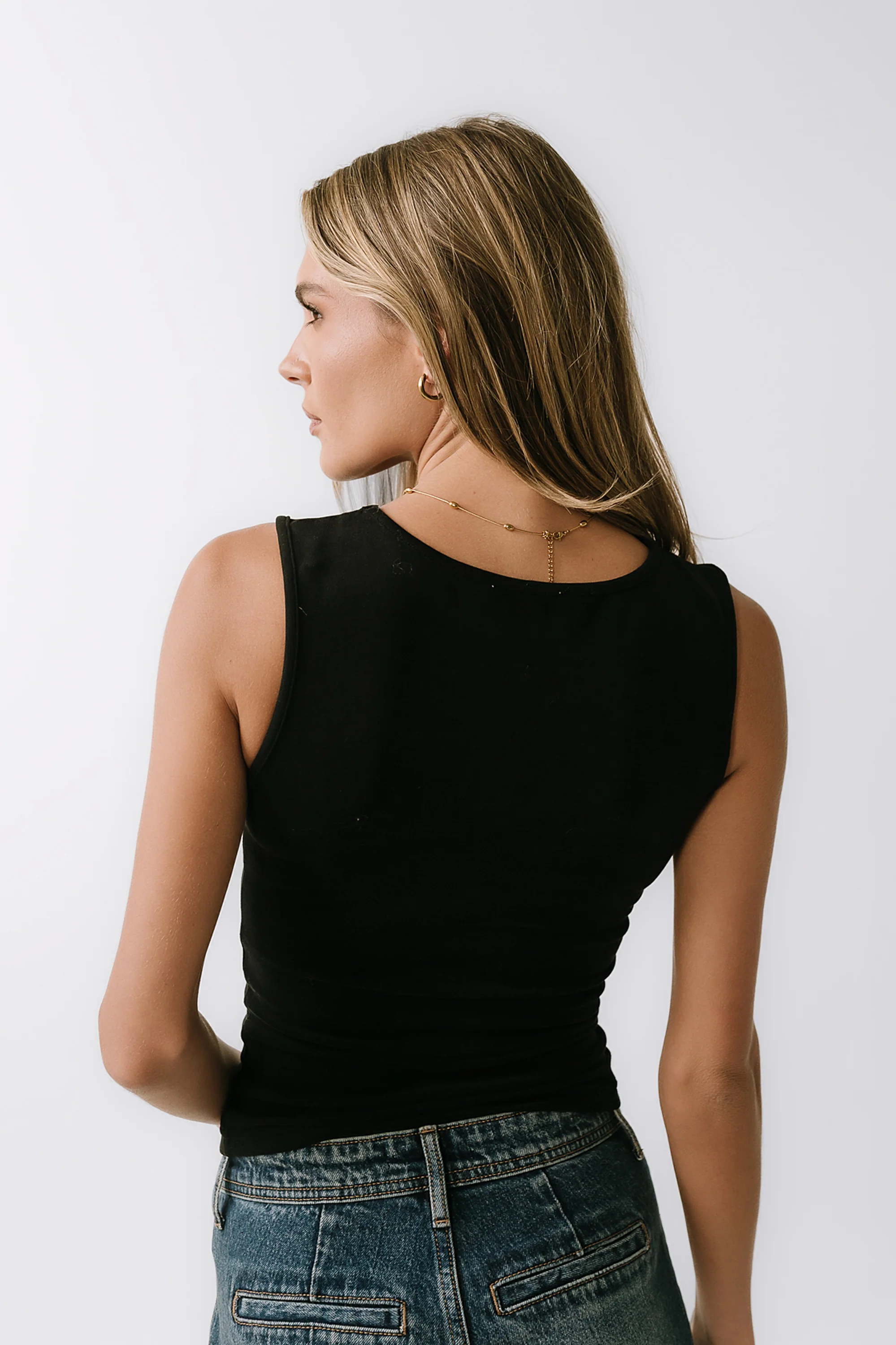 Alder Fitted Tank in Black - Image 8