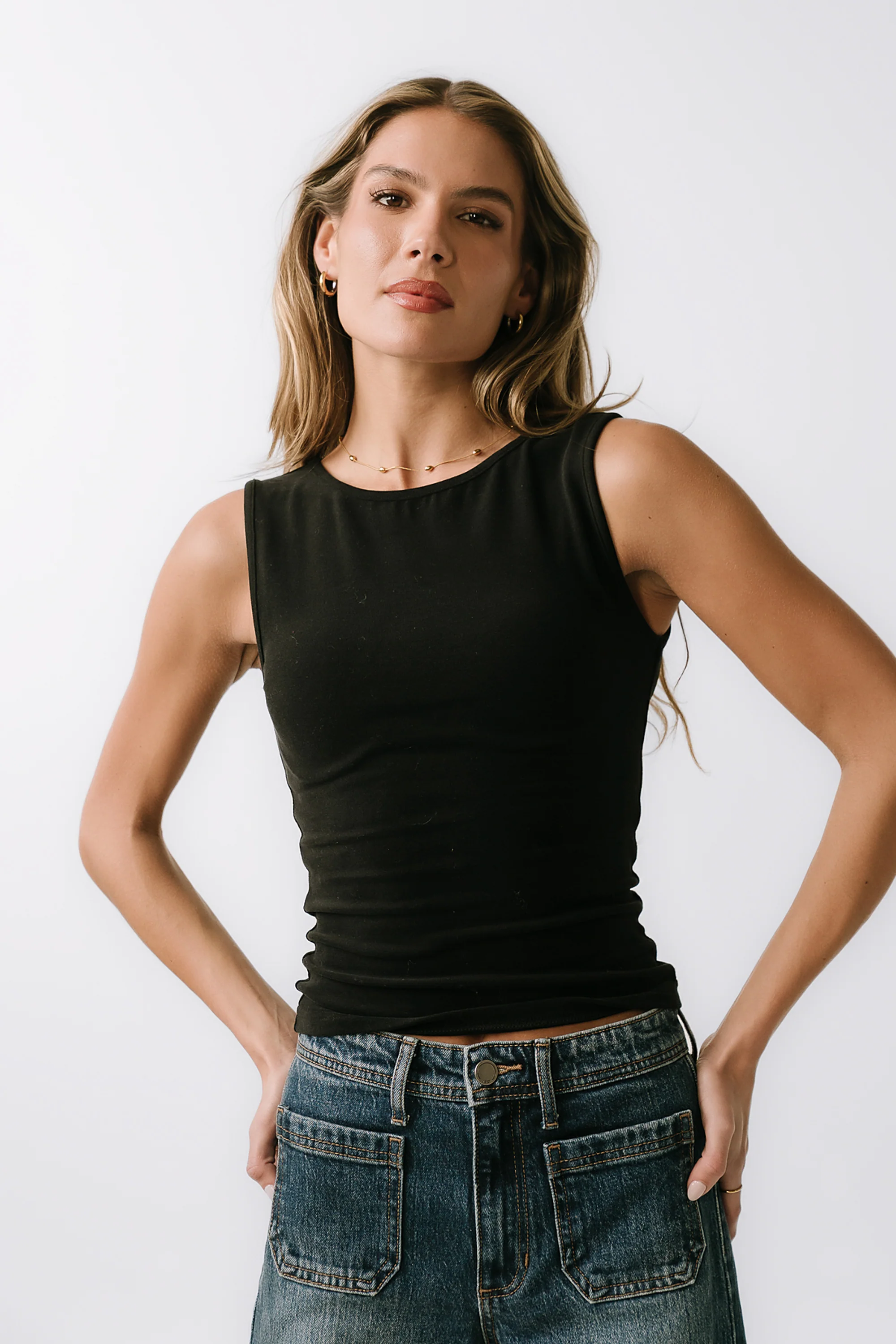 Alder Fitted Tank in Black - Image 9
