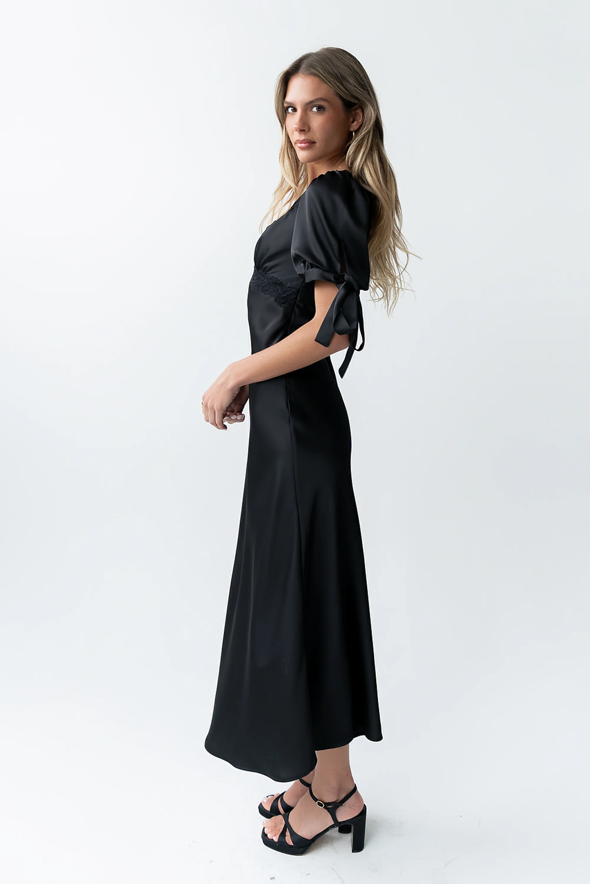 Amanda Lace Trim Maxi Dress in Black - Image 4