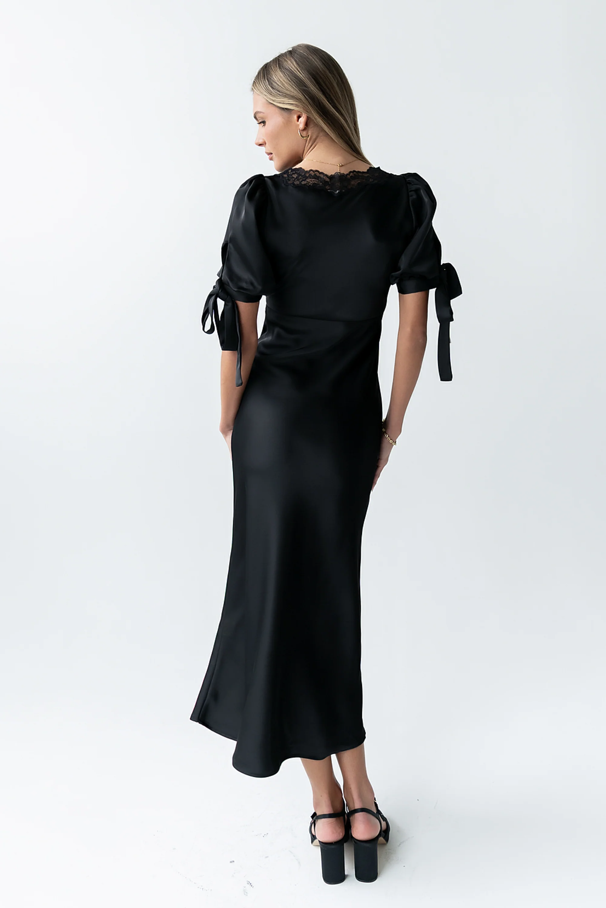 Amanda Lace Trim Maxi Dress in Black - Image 5