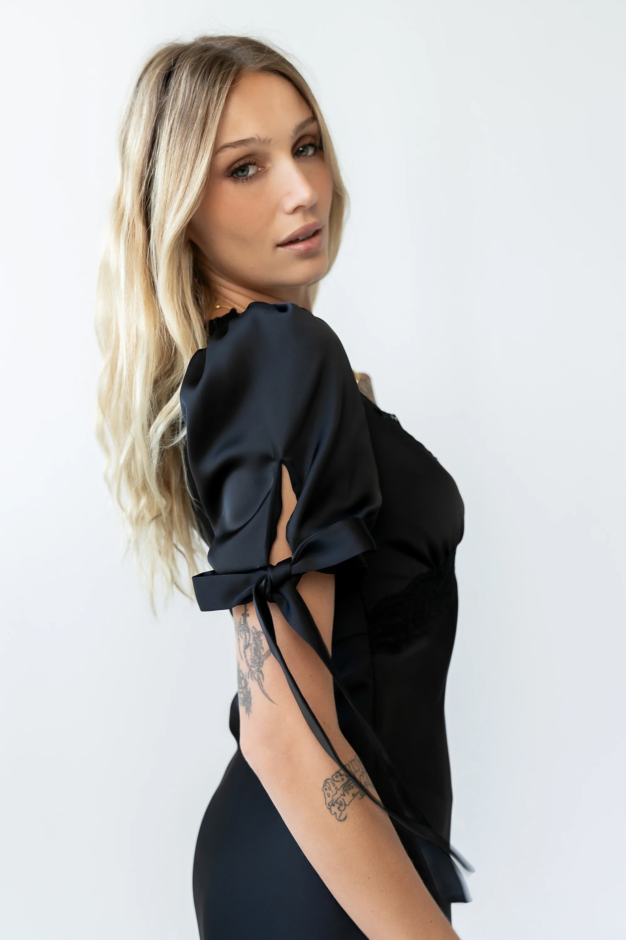 Amanda Lace Trim Maxi Dress in Black - Image 7