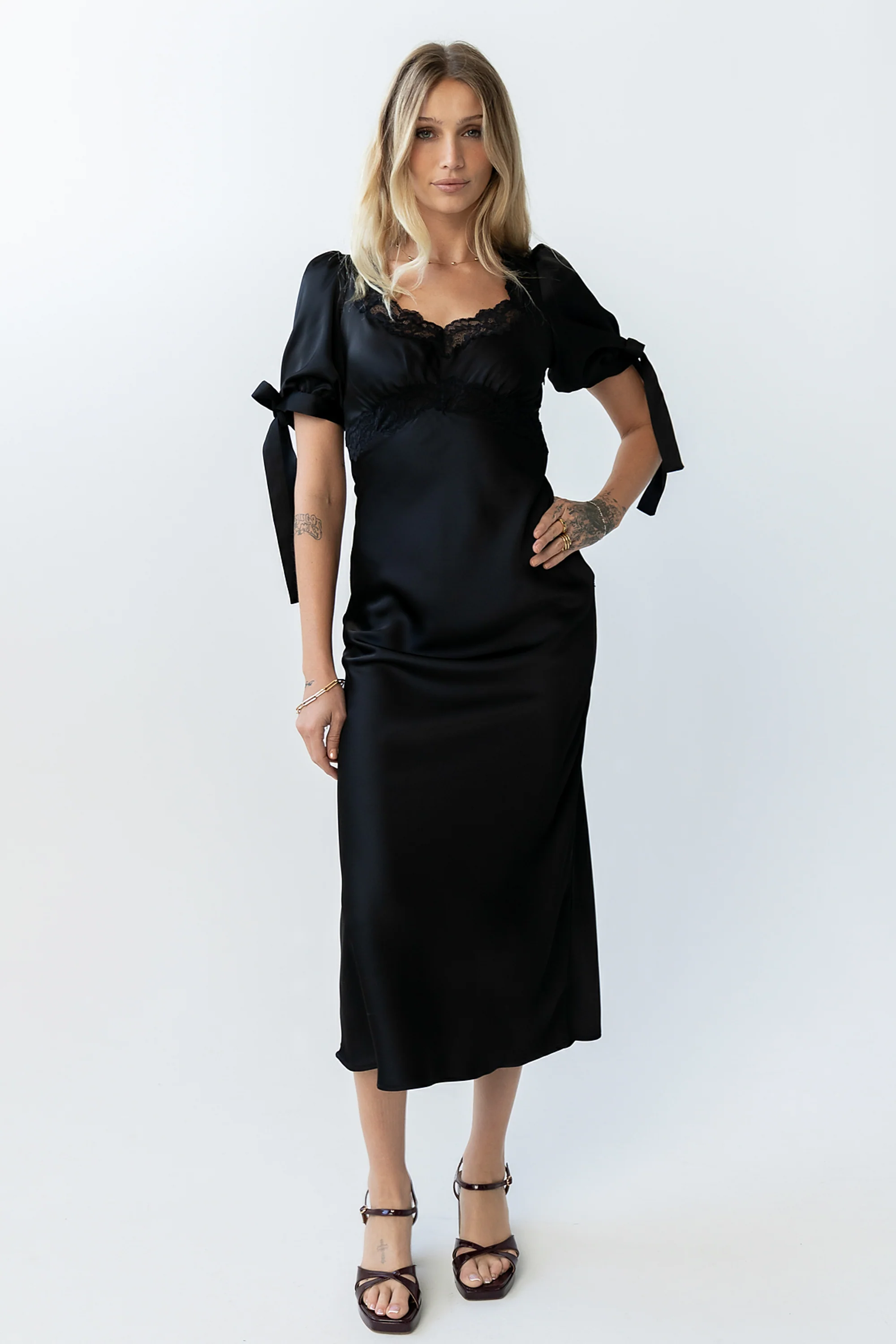 Amanda Lace Trim Maxi Dress in Black - Image 8