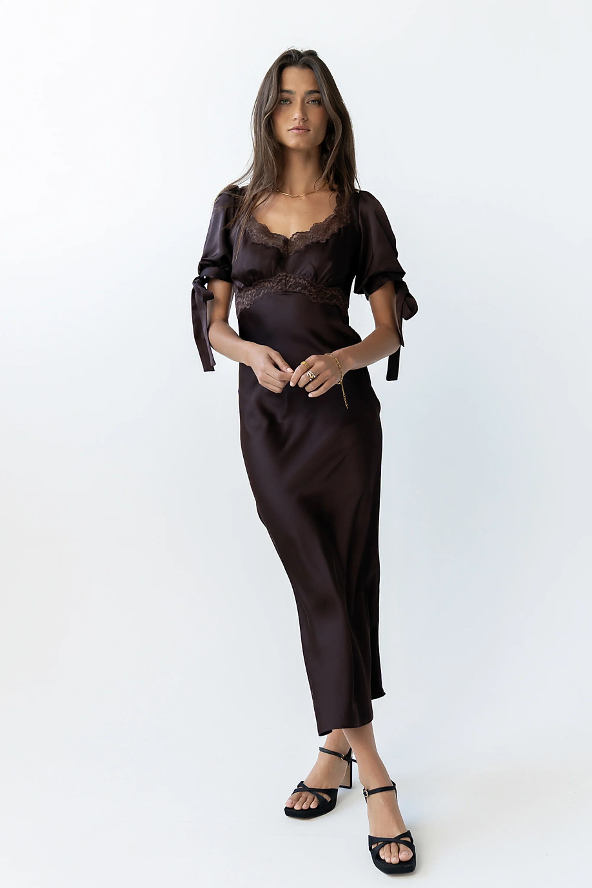 Amanda Lace Trim Maxi Dress in Brown - Image 2