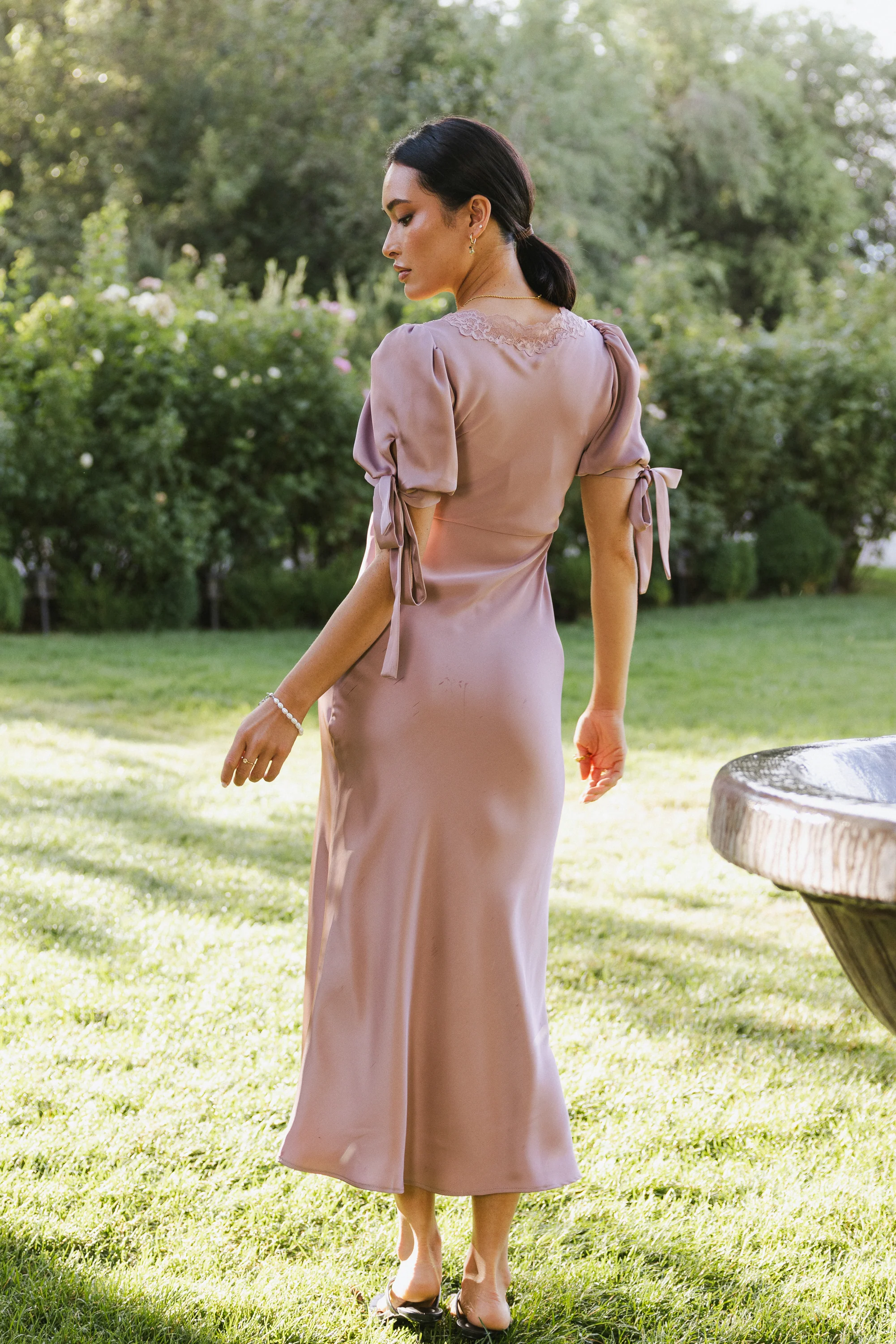 Amanda Lace Trim Maxi Dress in Mauve - FINAL SALE - Image 3