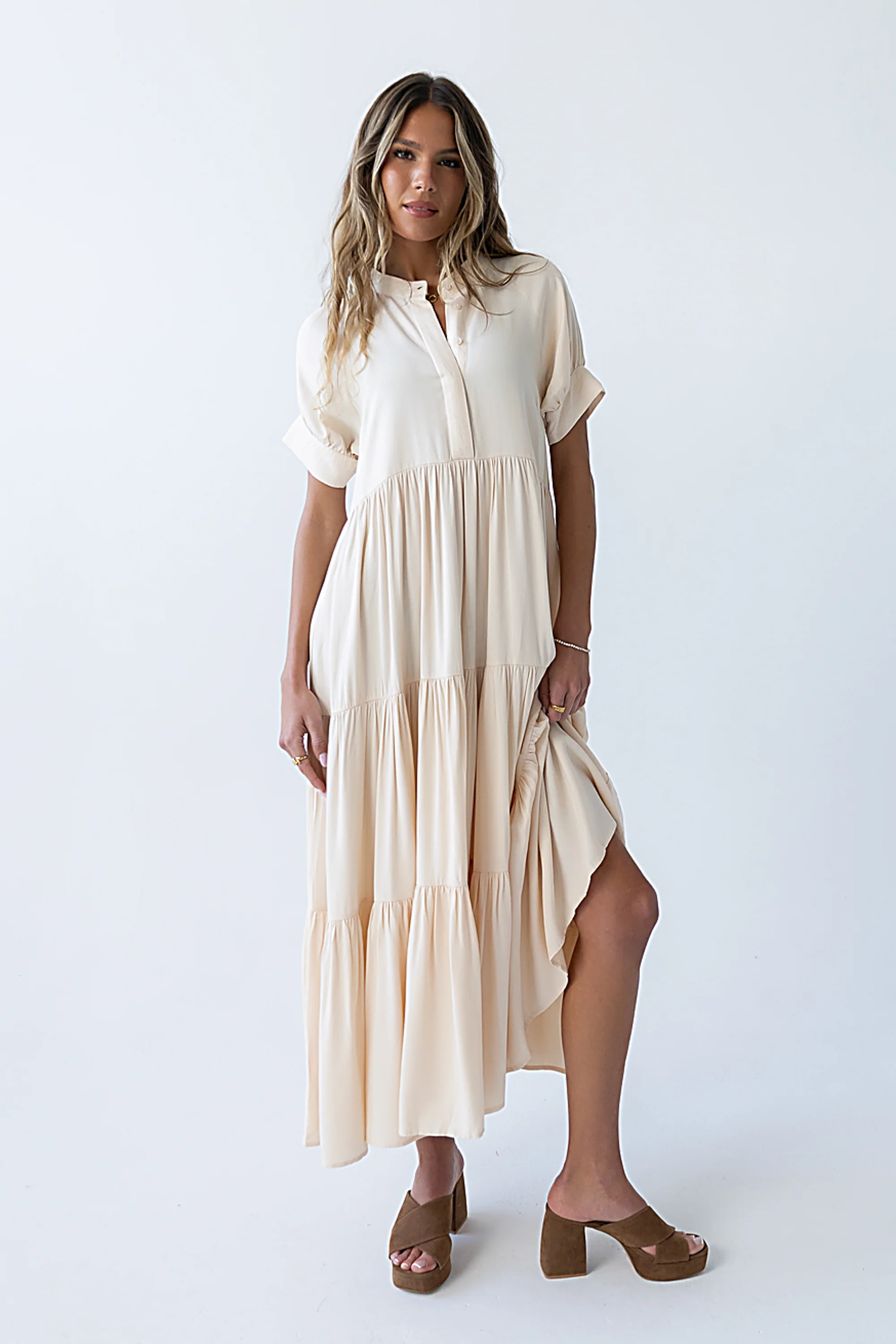 Amanda Tiered Dress in Cream - Image 4