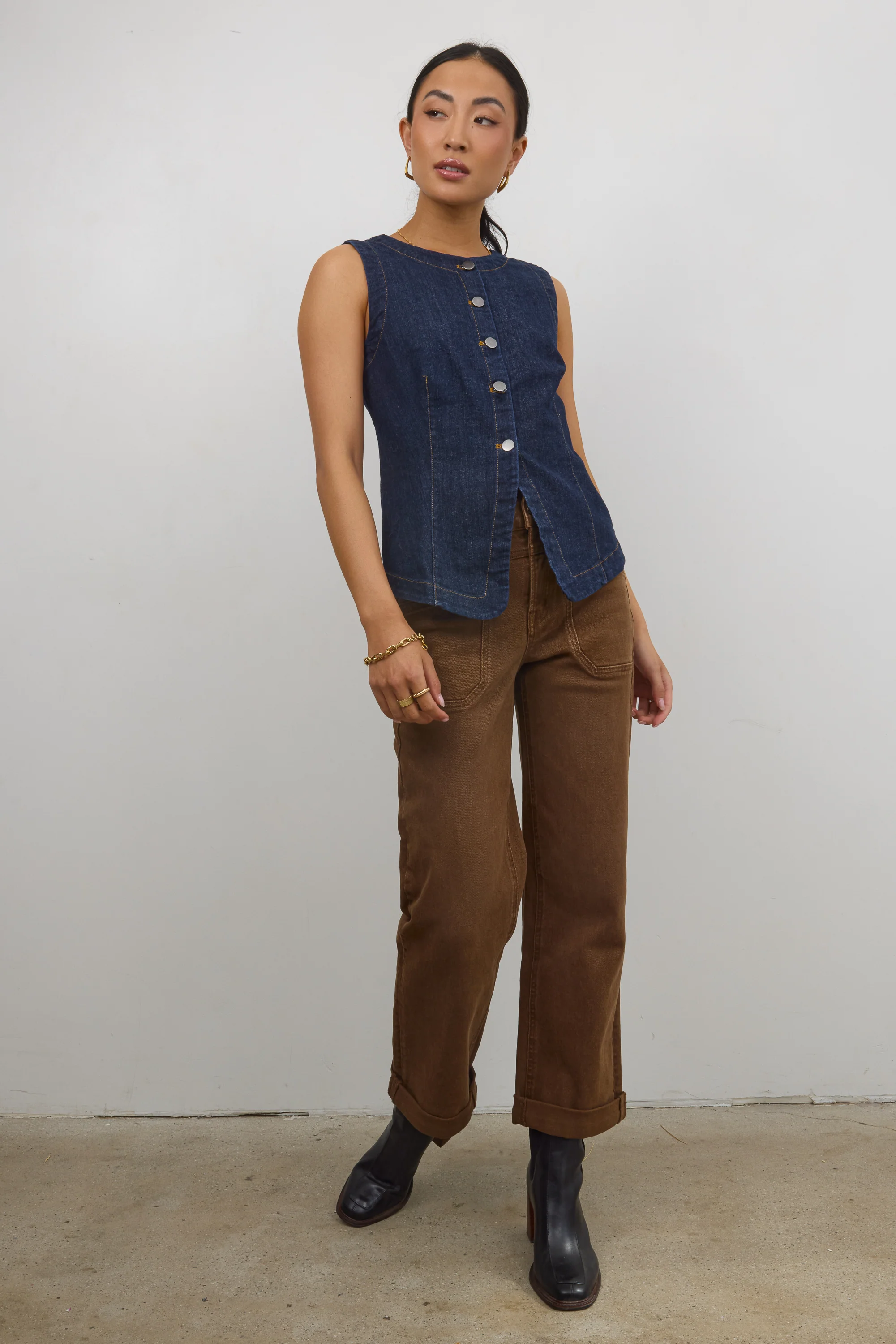 Amber Wide Leg Jeans in Brown - FINAL SALE - Image 3