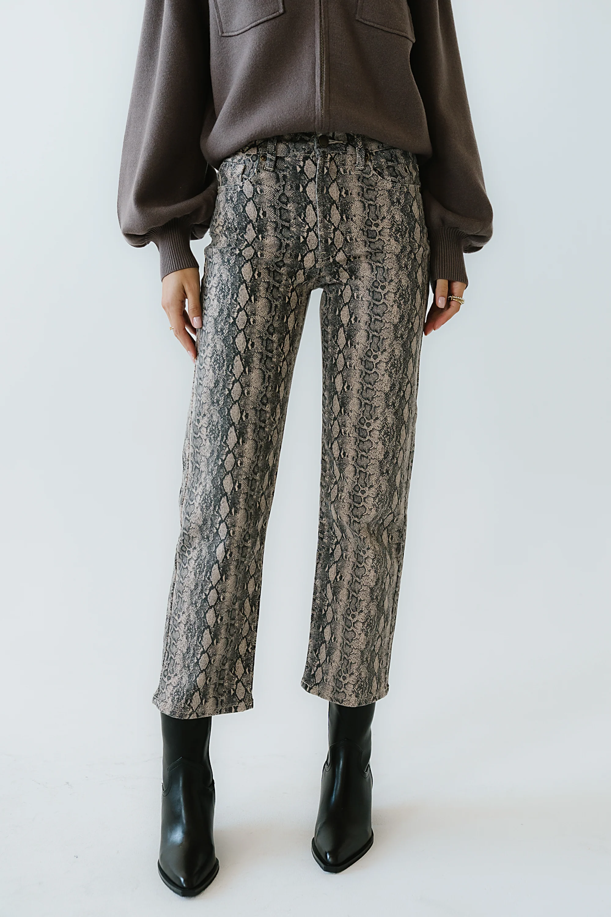 Ana Straight-Leg Jeans - FINAL SALE