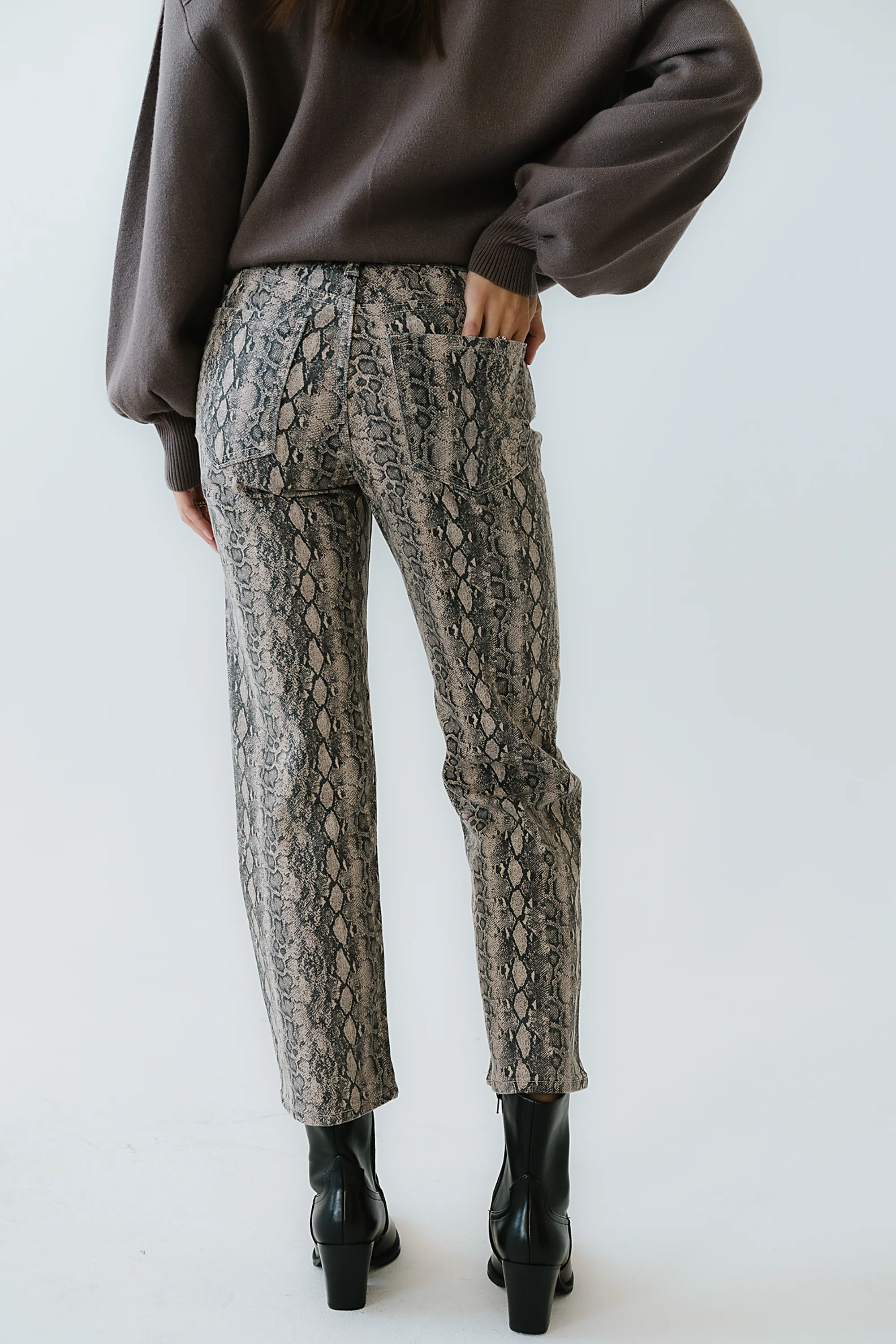 Ana Straight-Leg Jeans - FINAL SALE - Image 5