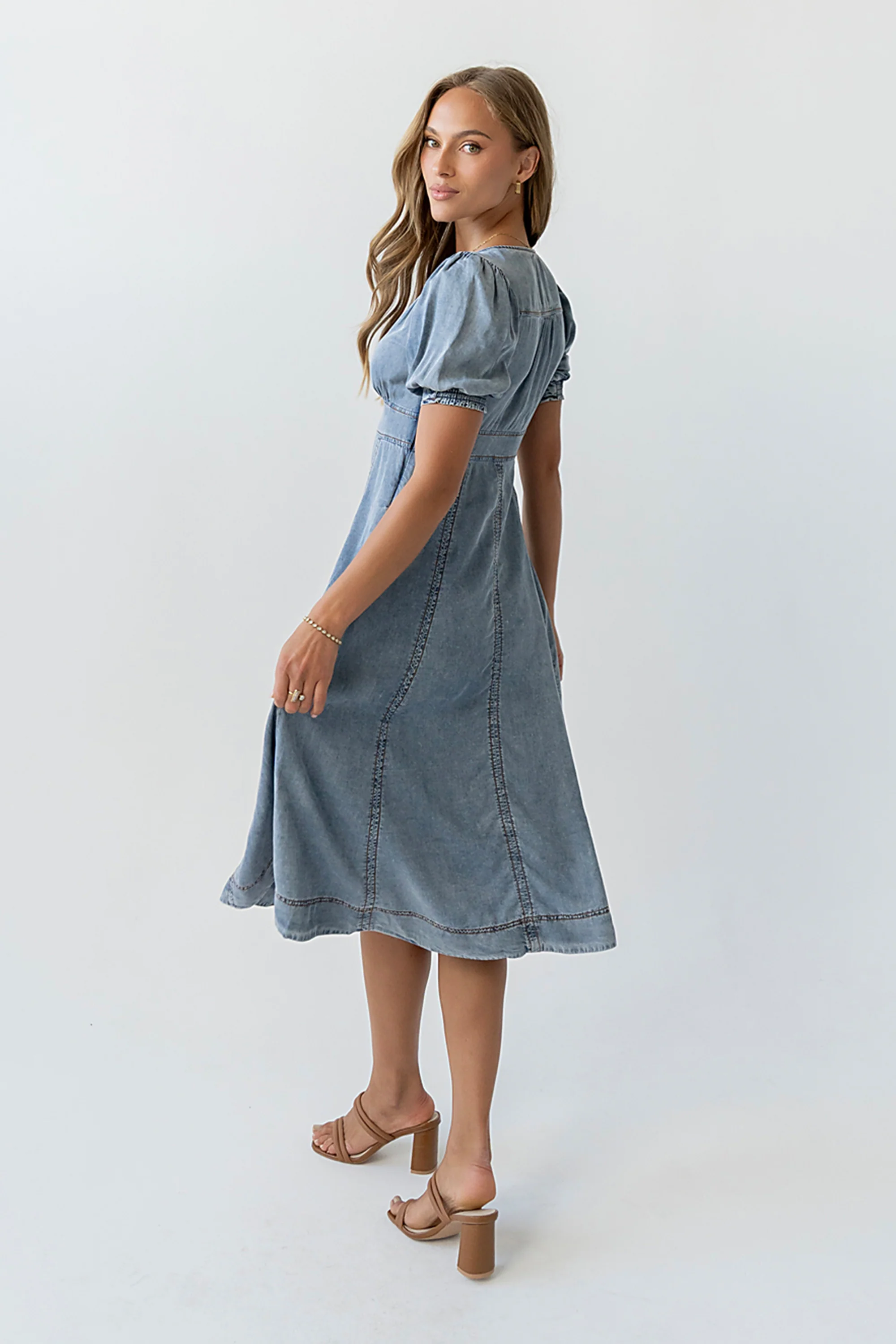 Andie Denim Midi Dress - Image 4