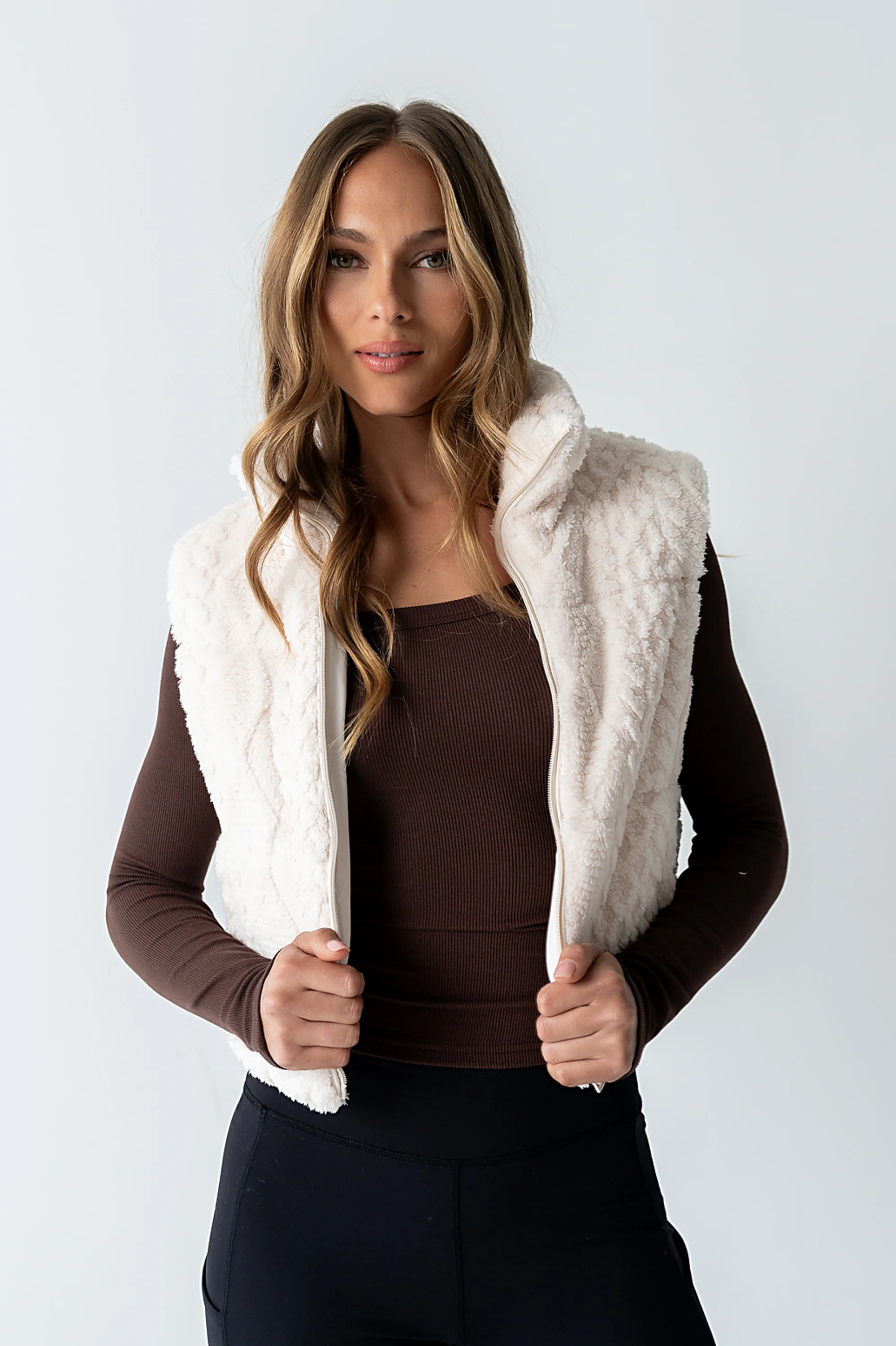 Anthony Cable Knit Vest - Image 5