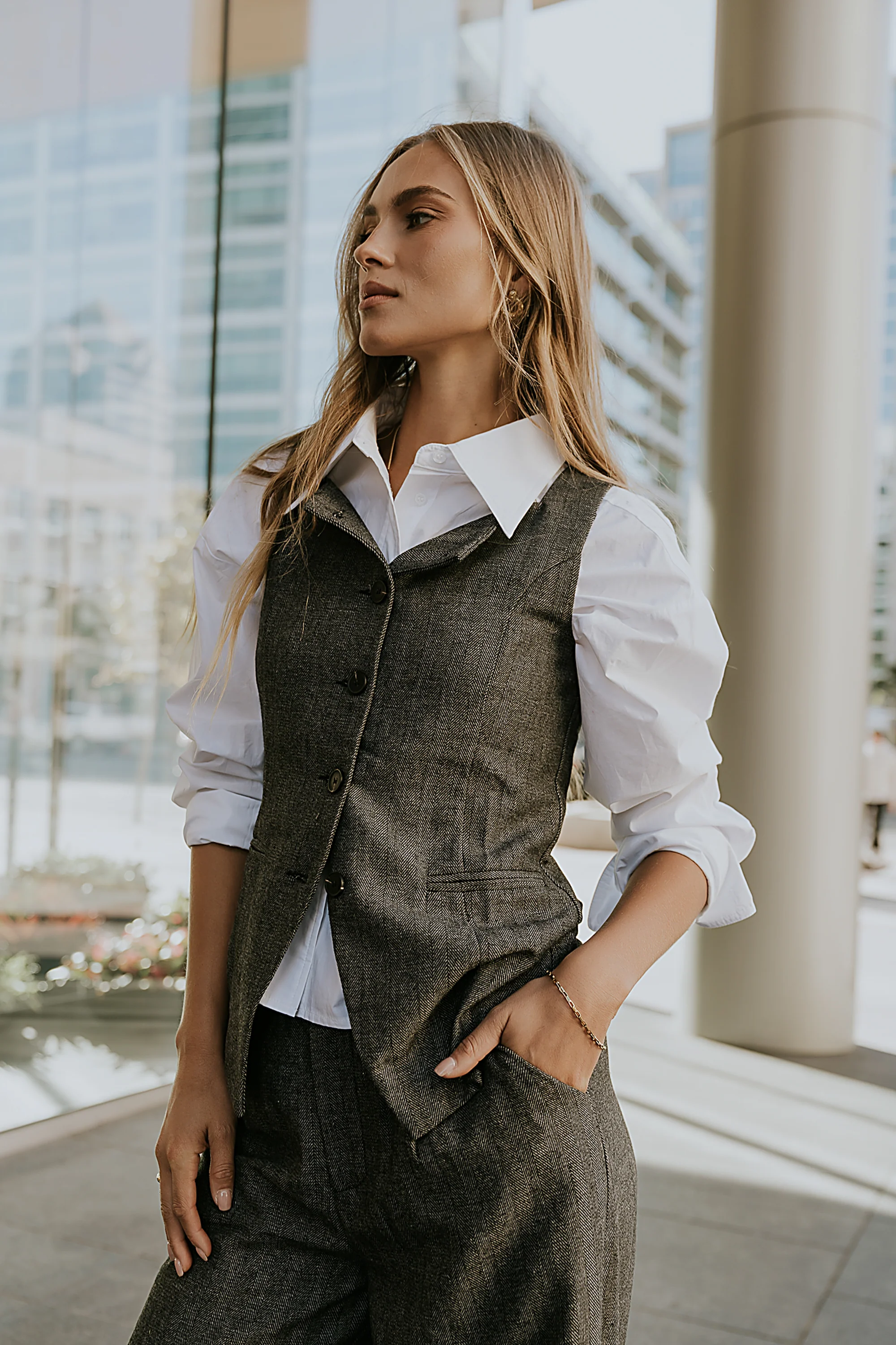 Arden Herringbone Vest - Image 3