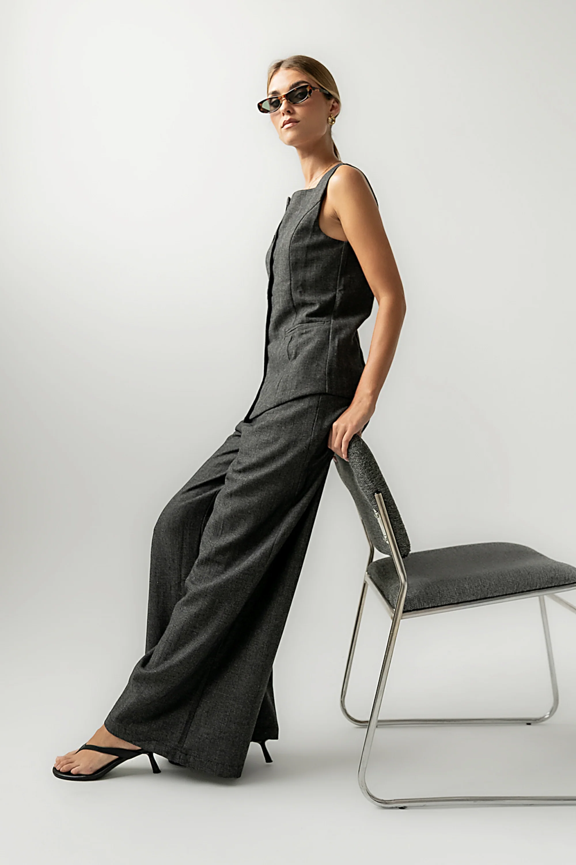 Arden Herringbone Vest - Image 7