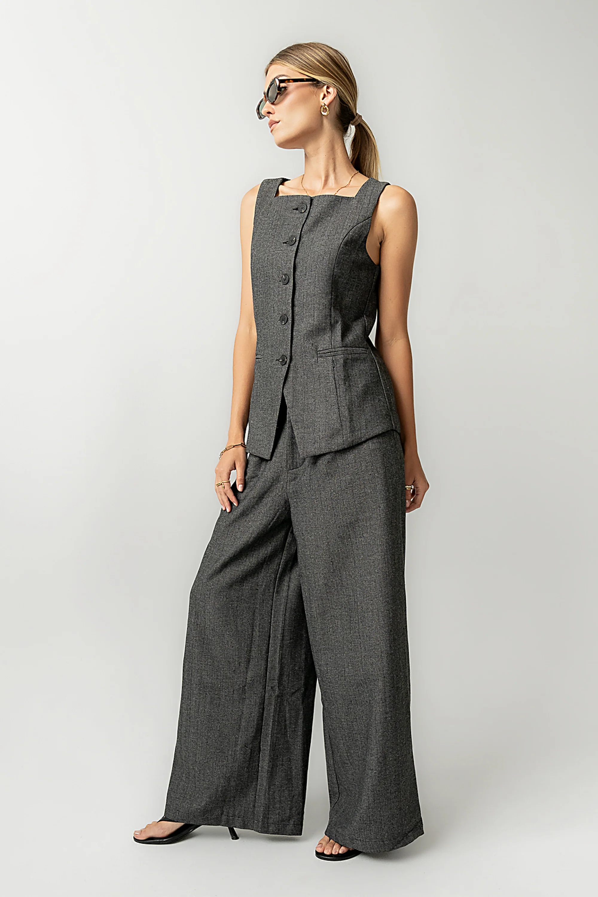 Arden Herringbone Vest - Image 9