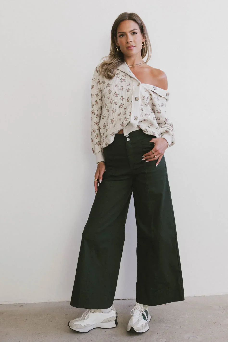 Aspen Wide Leg Pants in Hunter Green - FINAL SALE - Image 2