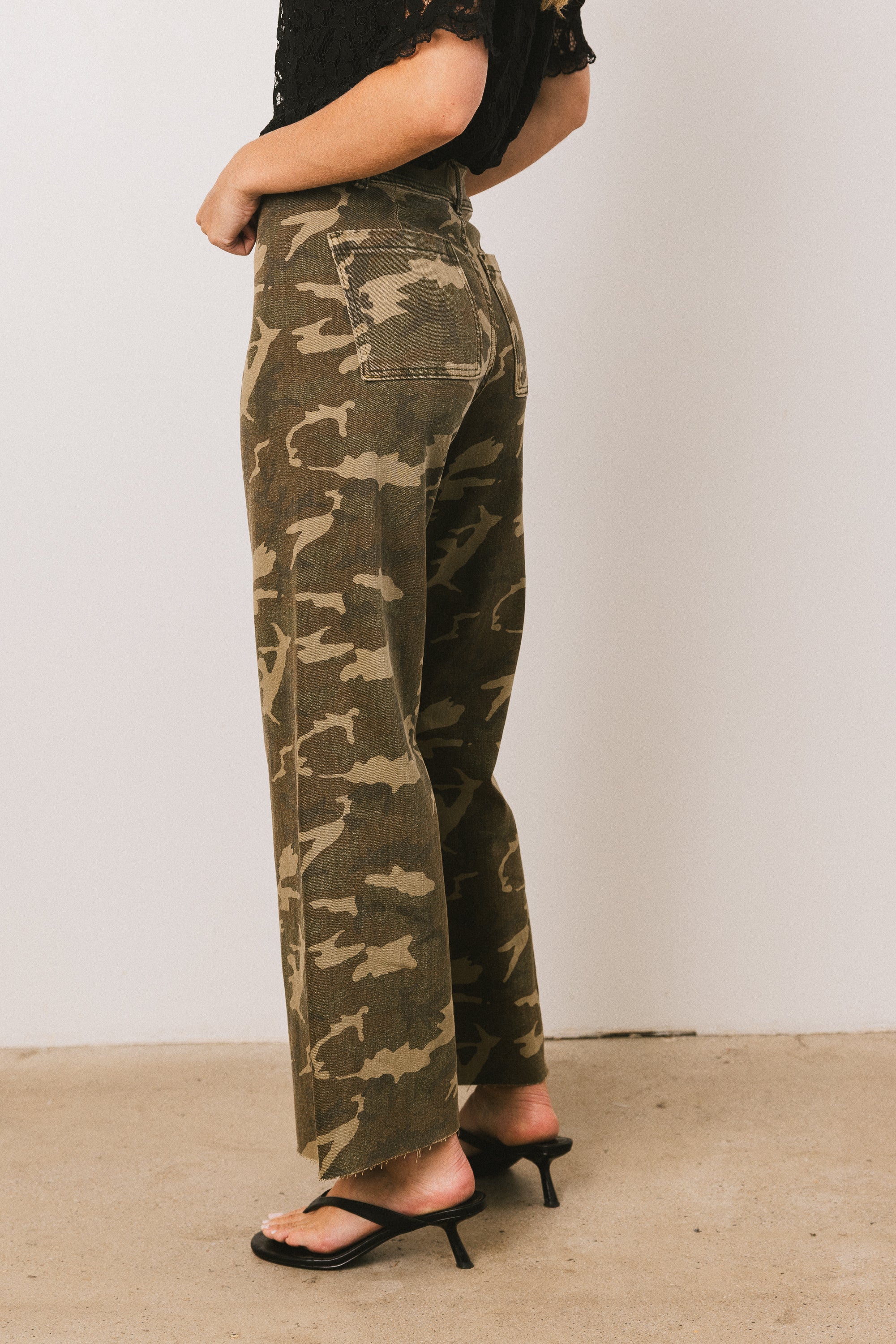 Atlas Camo Wide-Leg Jeans - FINAL SALE - Image 5