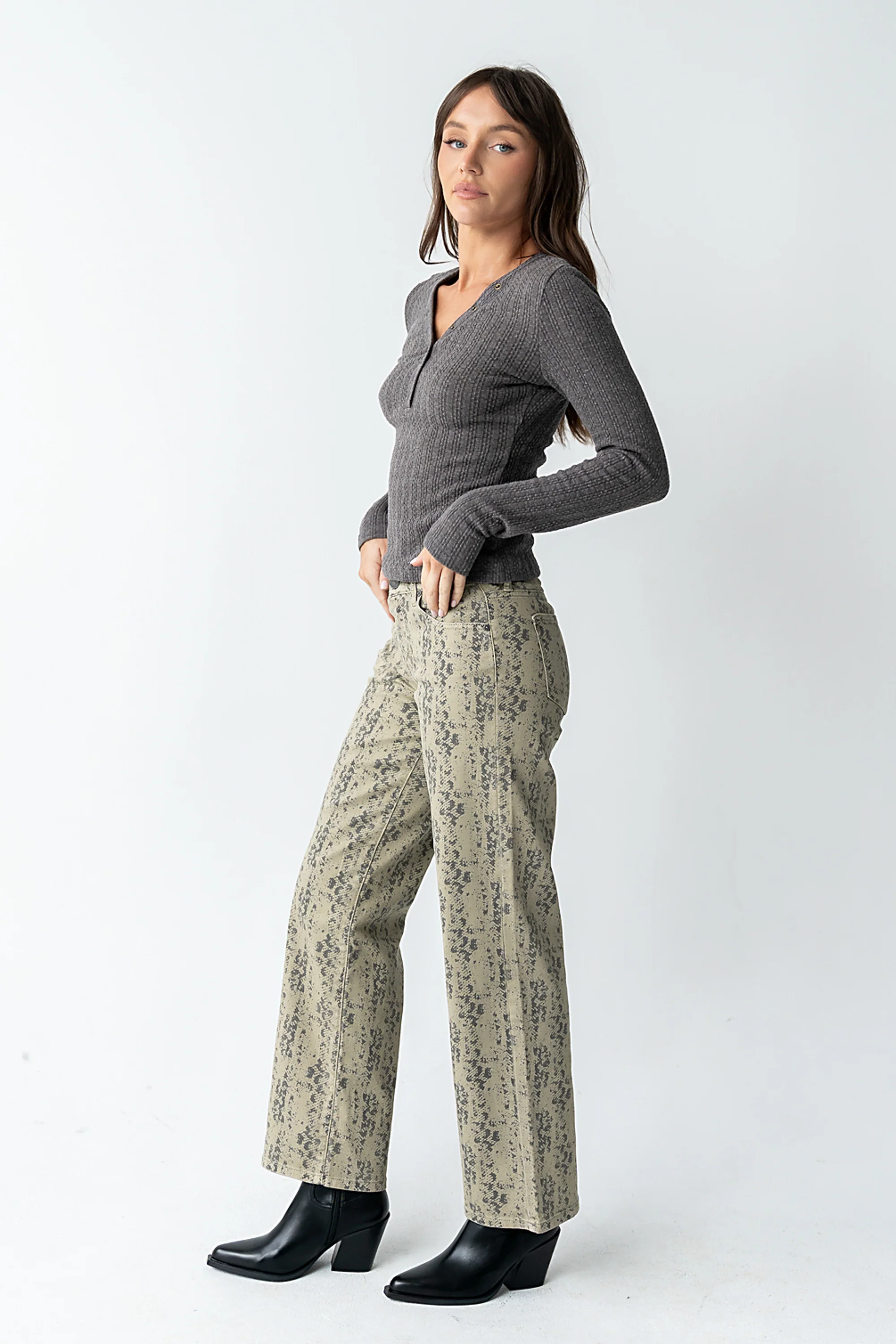 Bailey Straight Leg Jeans - Image 3