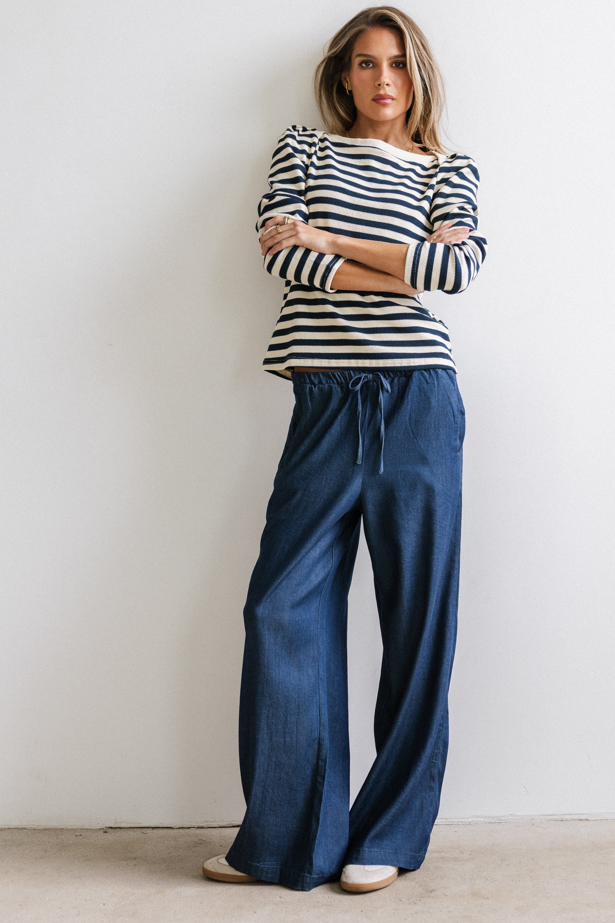 Banks Wide Leg Pants in Dark Wash - Image 2