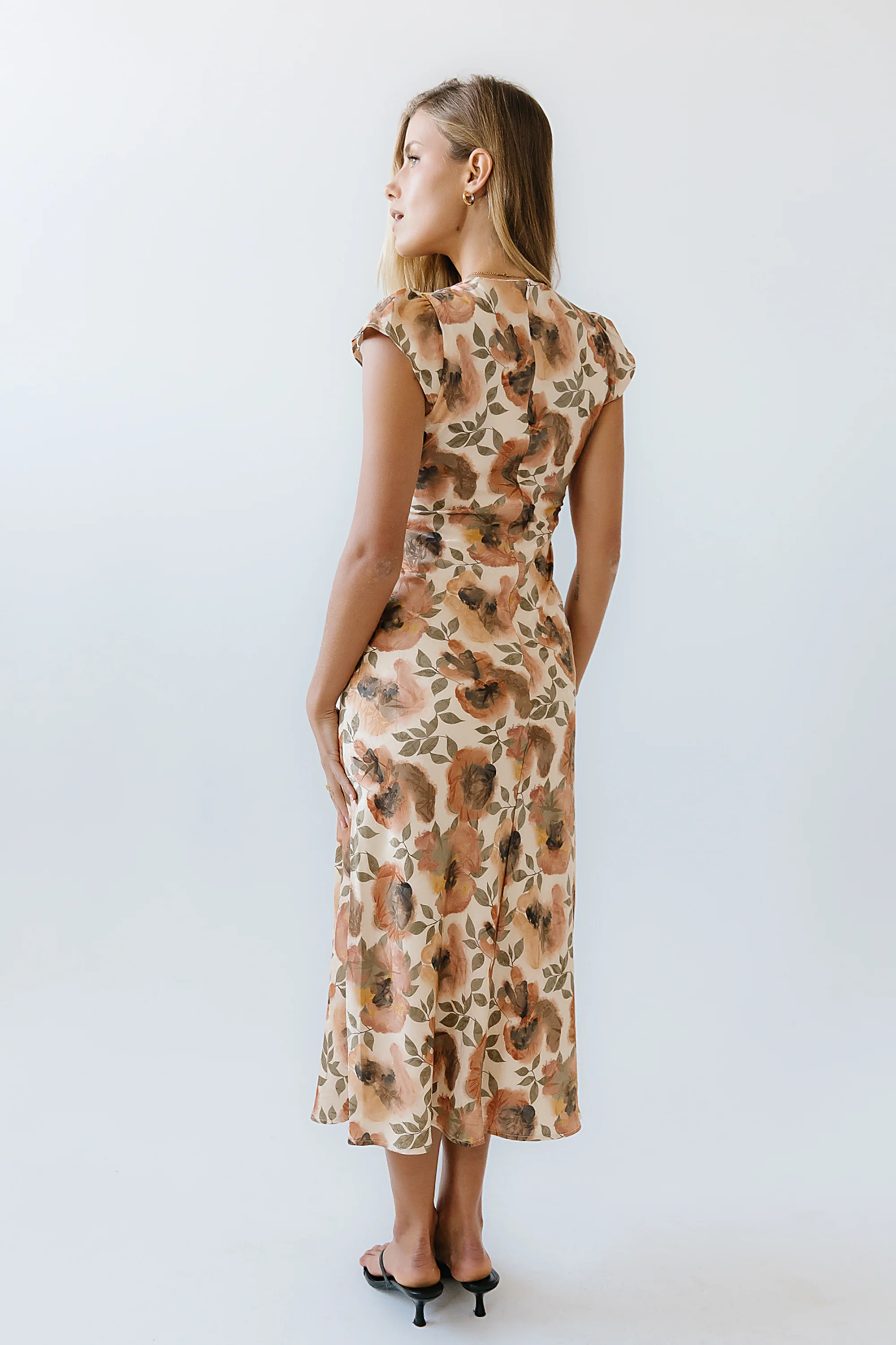 Bennet Floral Maxi Dress - Image 5