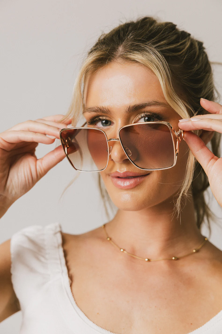 Brecken Oversized Sunglasses in Brown - Image 2