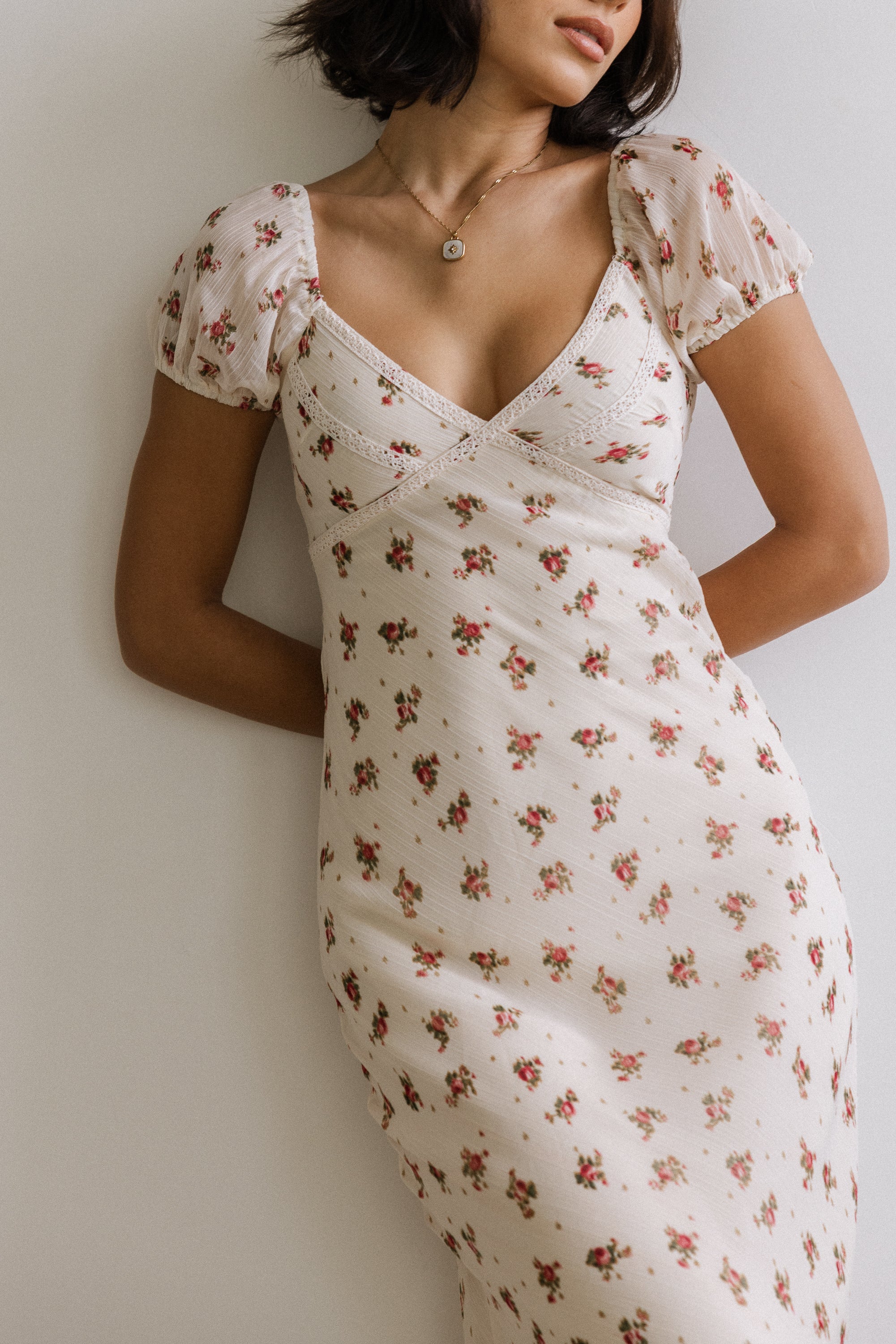 Cammie Floral Maxi Dress in Cream - FINAL SALE - Image 2