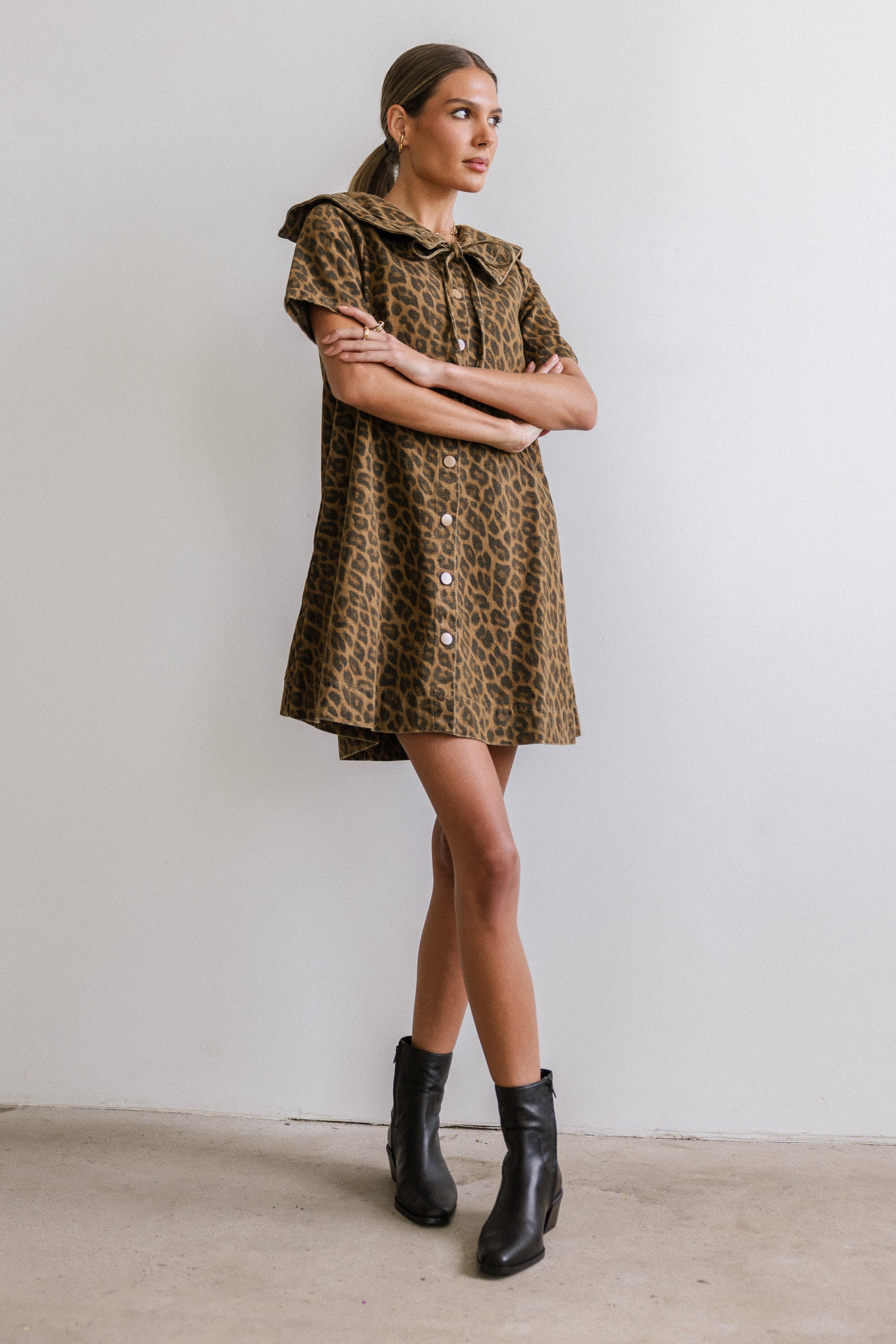 Camryn Collared Baby Doll Dress in Leopard - FINAL SALE - Image 4