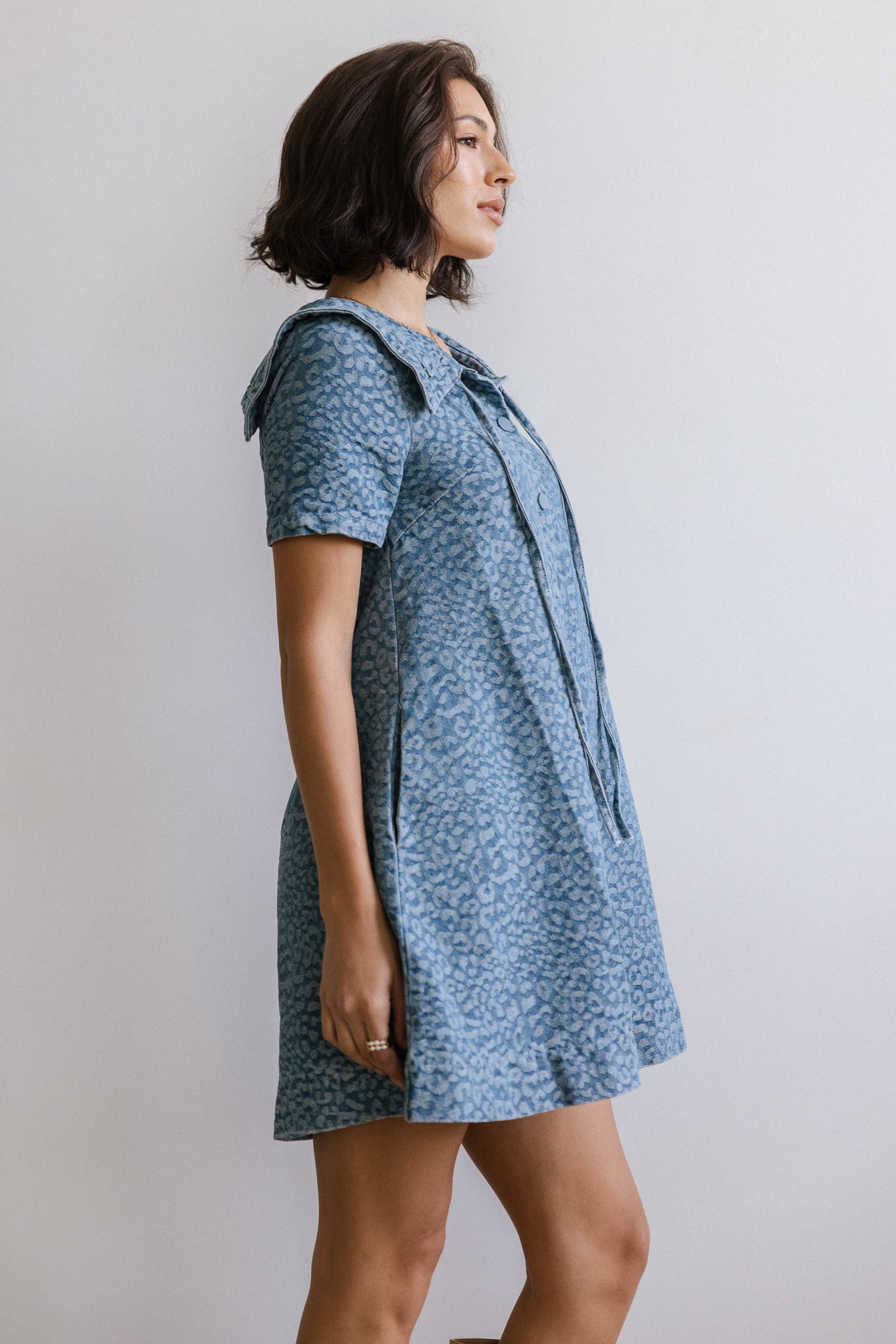 Camryn Collared Baby Doll Dress in Medium Wash - FINAL SALE - Image 5