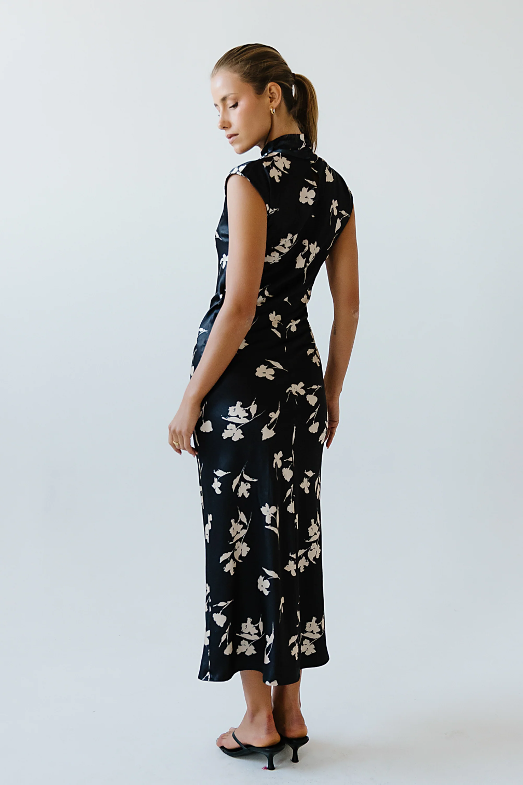 Carson Floral Maxi Dress in Black - FINAL SALE - Image 7