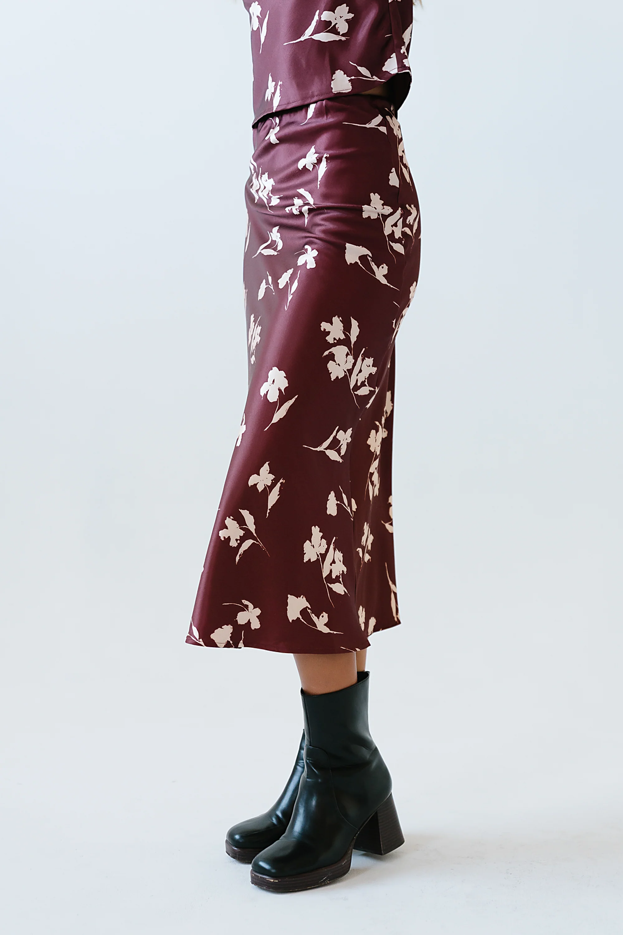 Carsyn Floral Maxi Skirt in Red-Brown - FINAL SALE - Image 3