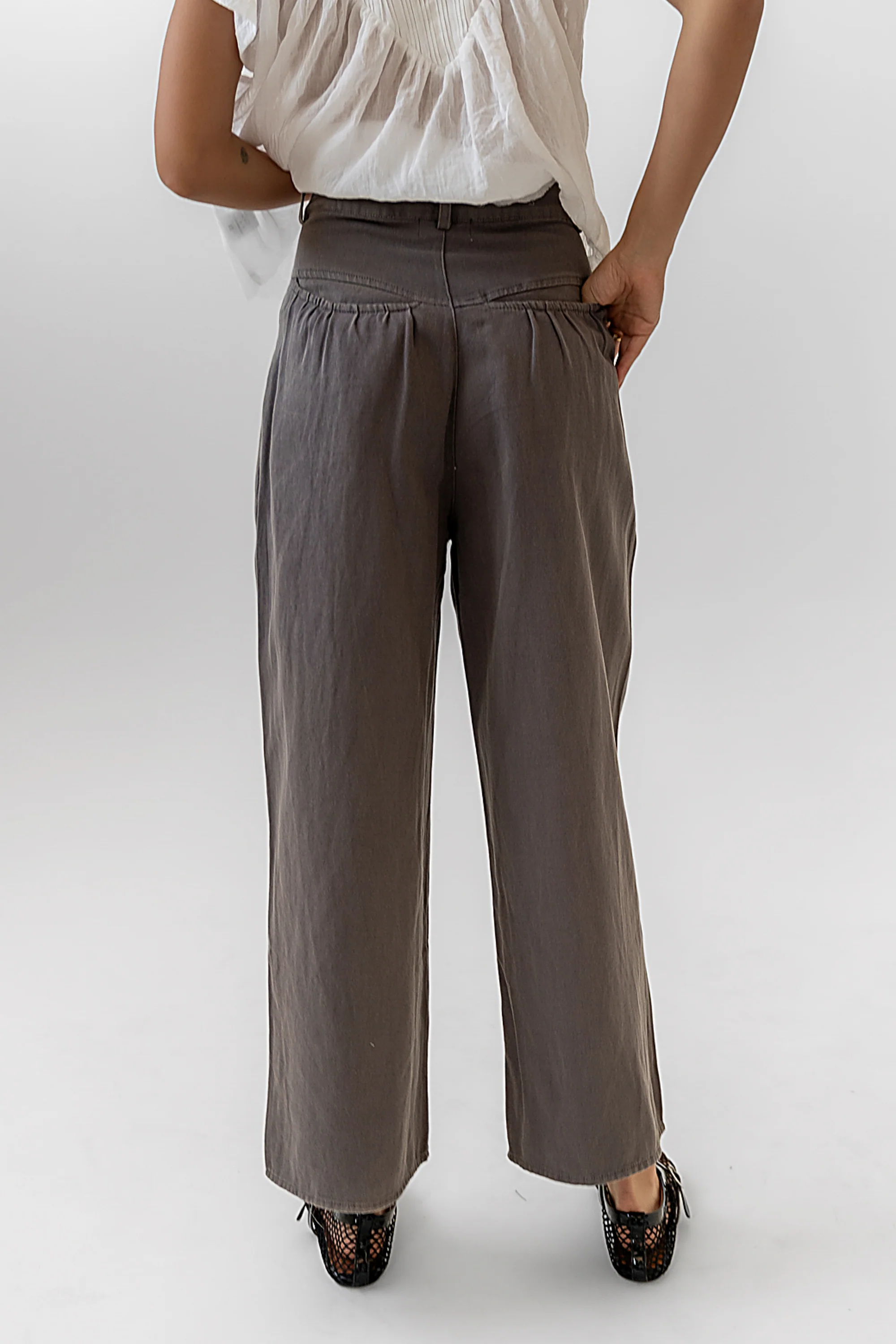 Casey Cropped Wide Leg Pants in Grey - FINAL SALE - Image 6