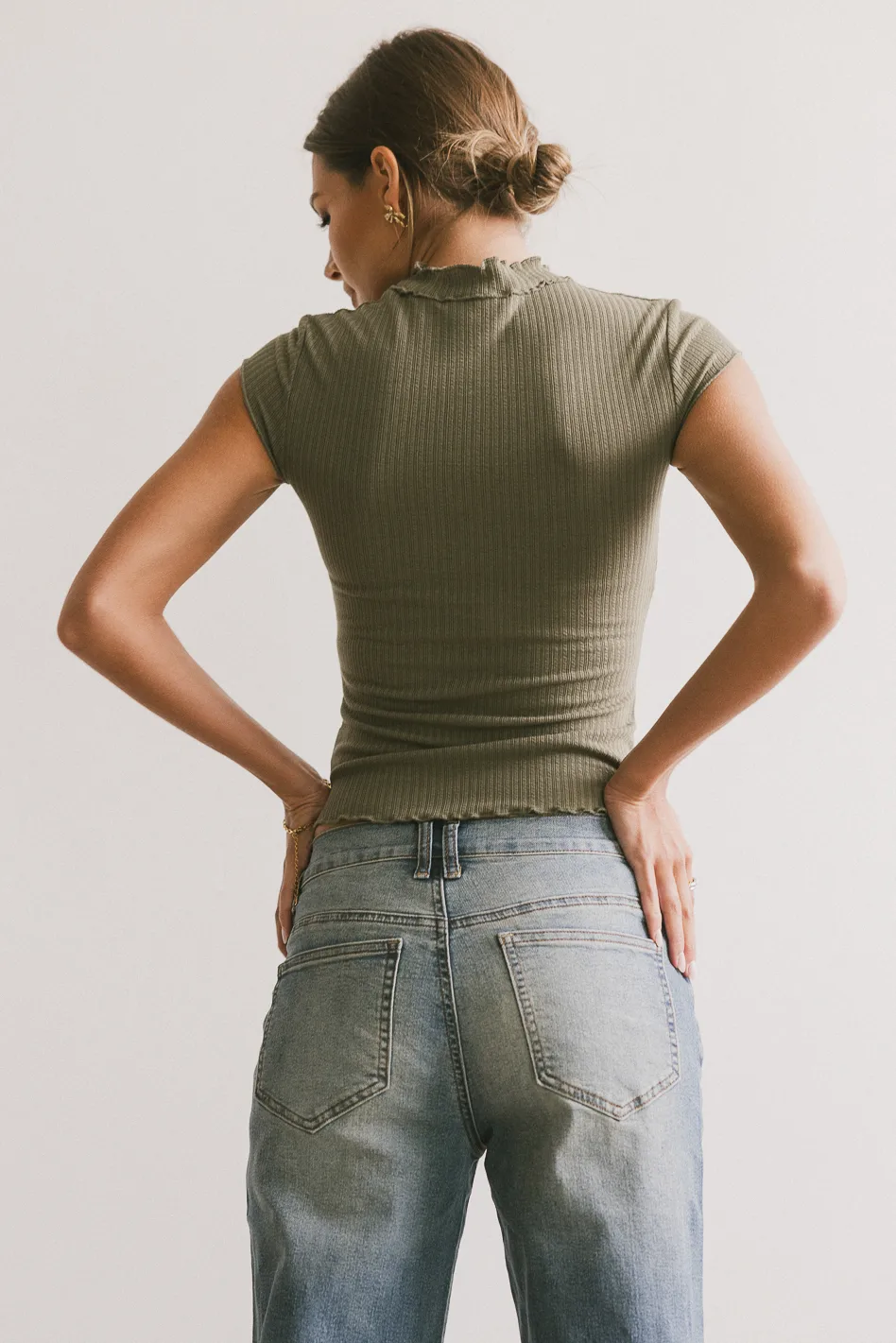Casey Lettuce Hem Tee in Olive - FINAL SALE - Image 2