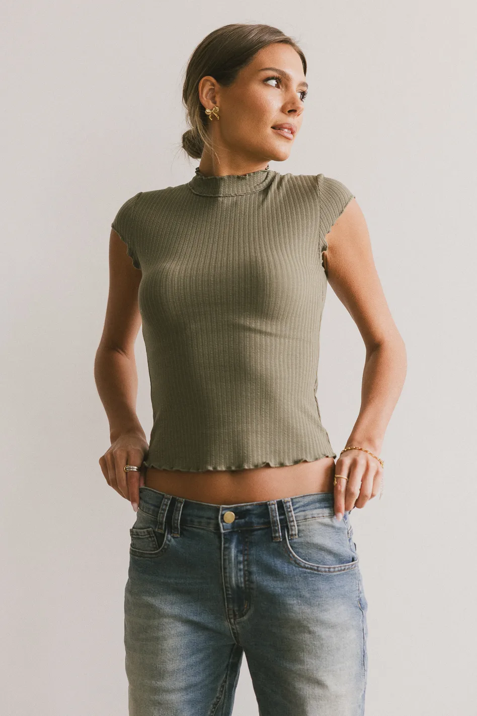 Casey Lettuce Hem Tee in Olive - FINAL SALE - Image 4