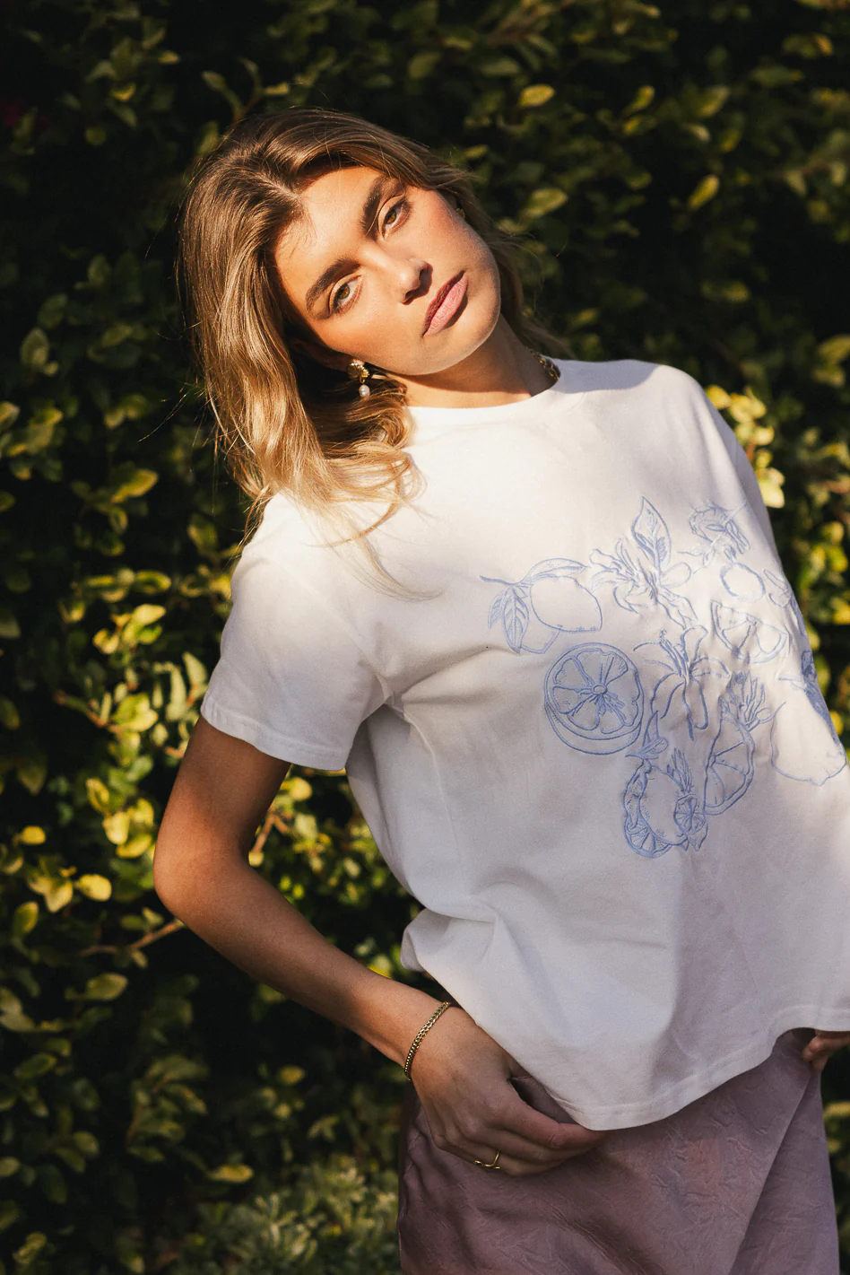Citrus Embroidered Tee in Blue - Image 10