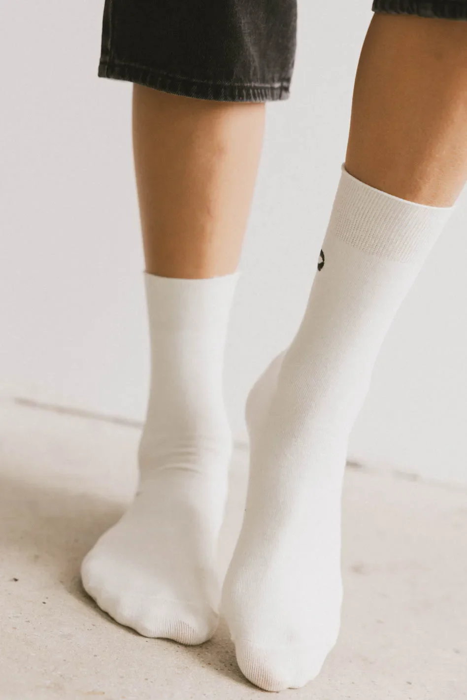 Clarissa Bow Socks in White - Image 2