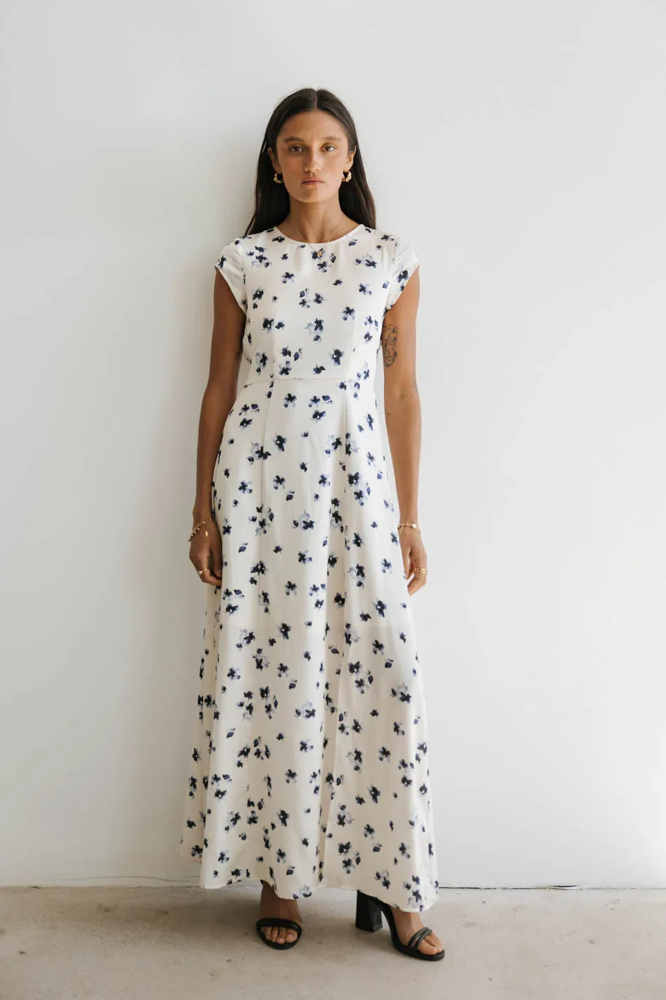 Daniella Floral Dress in Cream - FINAL SALE - Image 5
