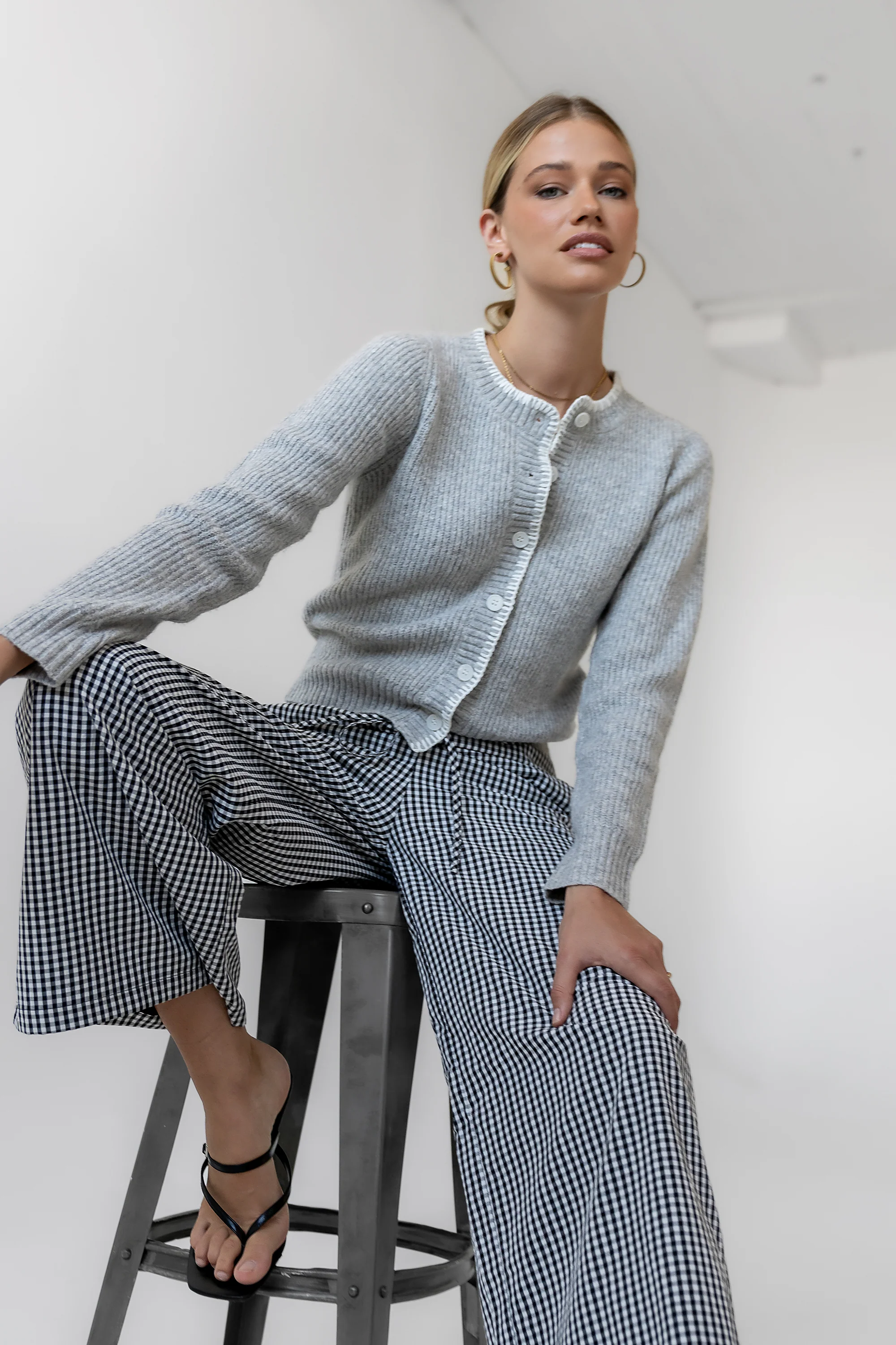 Darren Contrast Cardigan in Heather Grey - FINAL SALE - Image 4