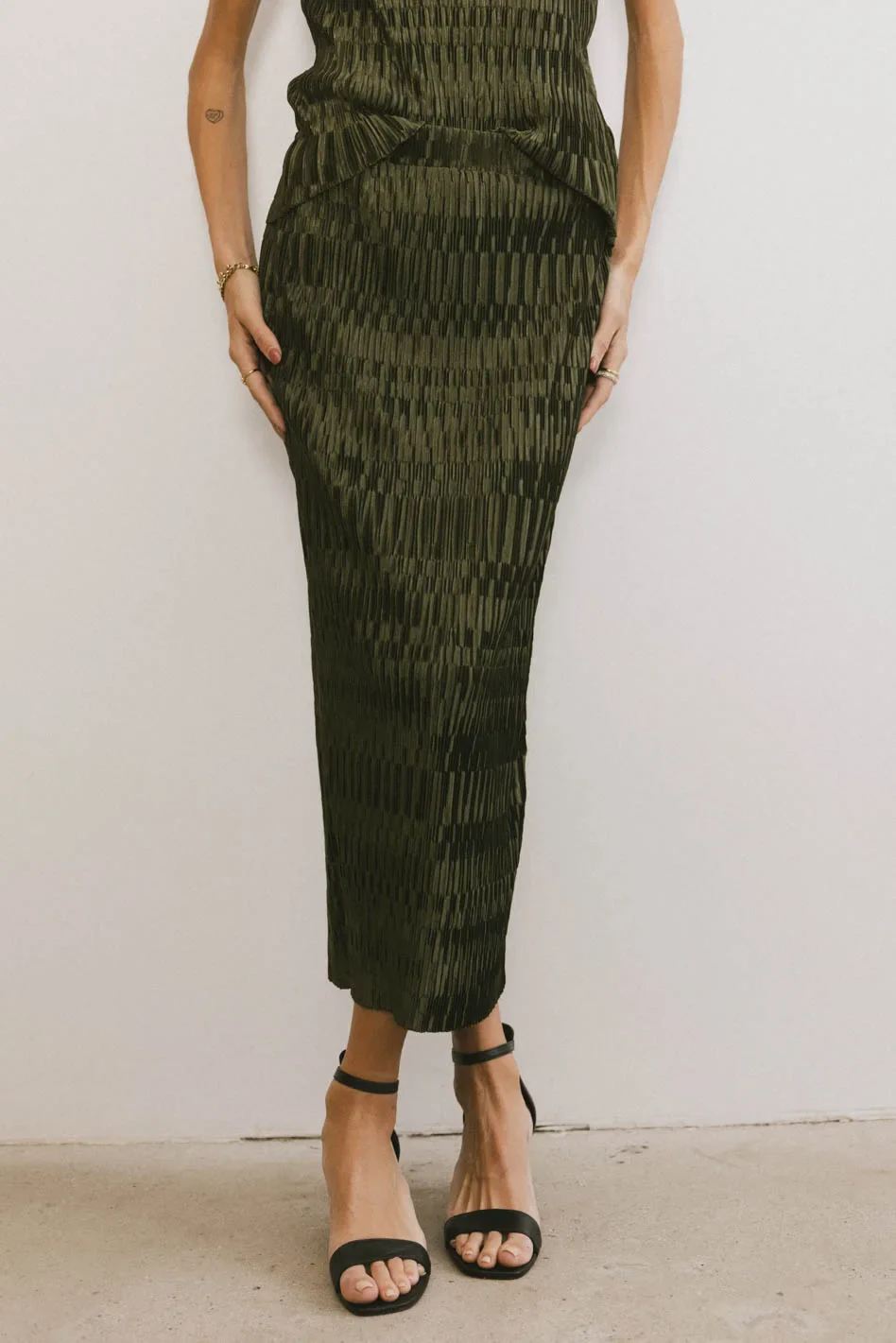 Dream Textured Skirt in Dark Moss - FINAL SALE - Image 2