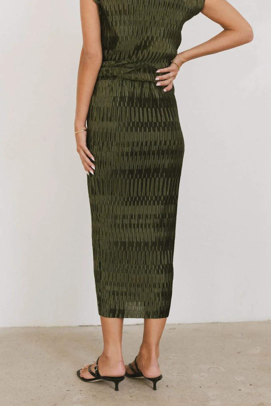 Dream Textured Skirt in Dark Moss - FINAL SALE - Image 4