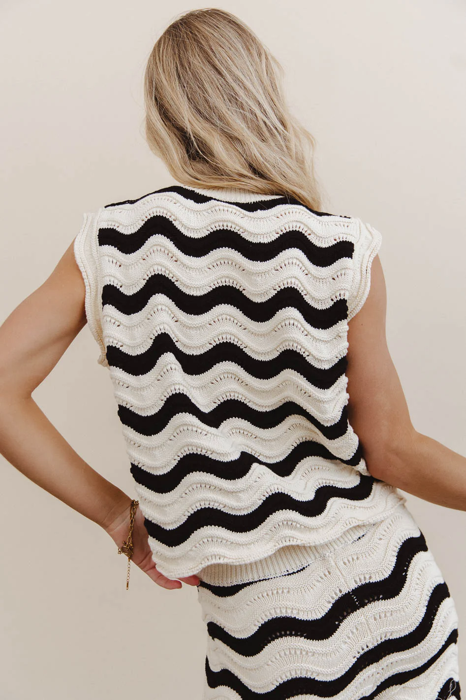 Elenor Knit Top in Black - FINAL SALE - Image 4