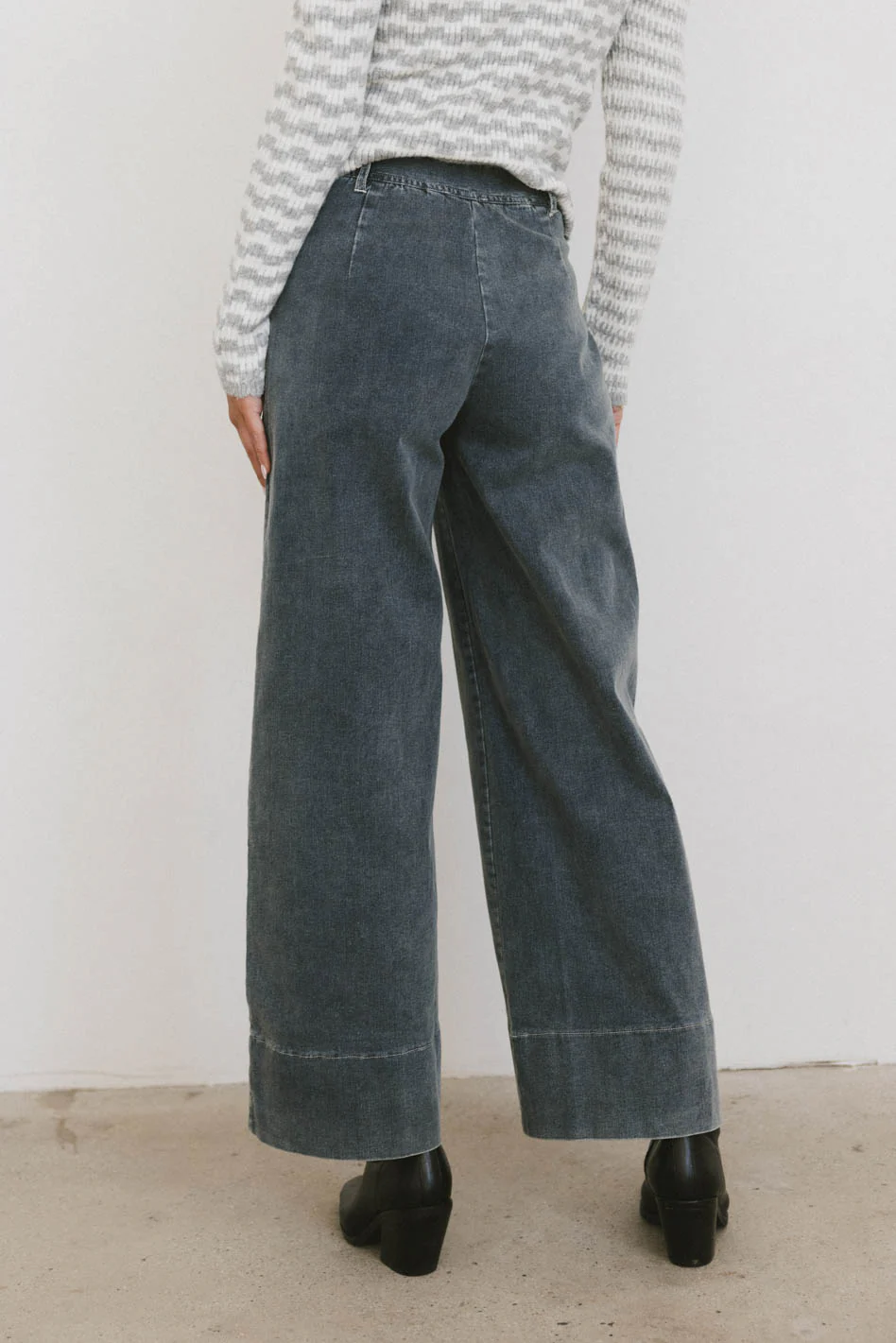 Emmaline Wide Leg Jeans in Dark Wash - FINAL SALE - Image 5