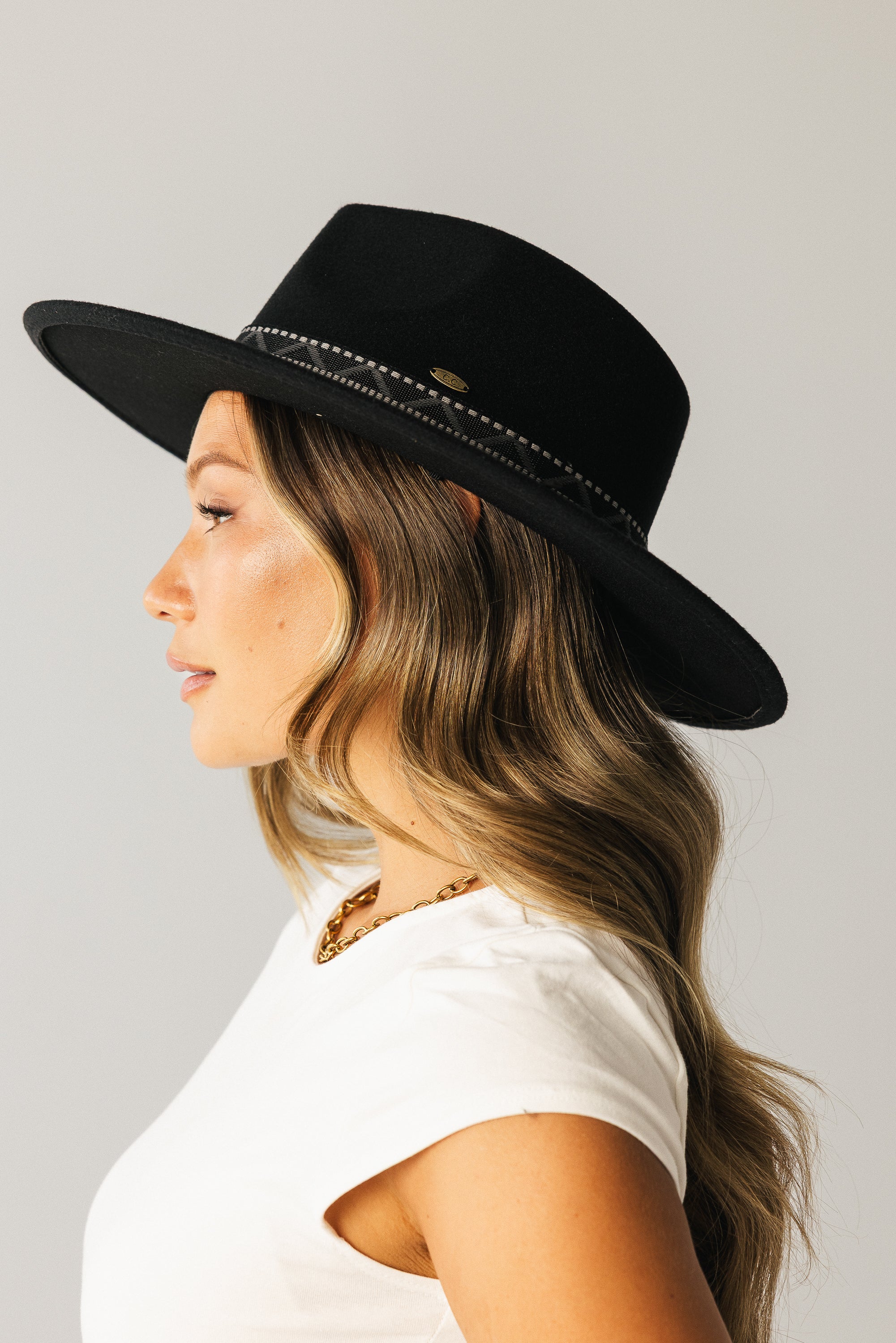 Geometric Felt Hat in Black - Image 3