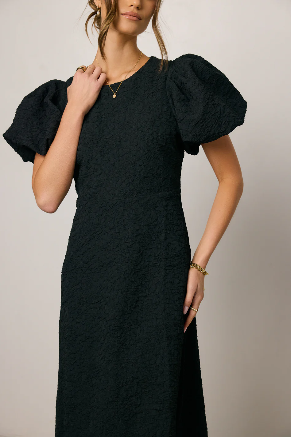 Henry Textured Midi Dress in Black - Image 2