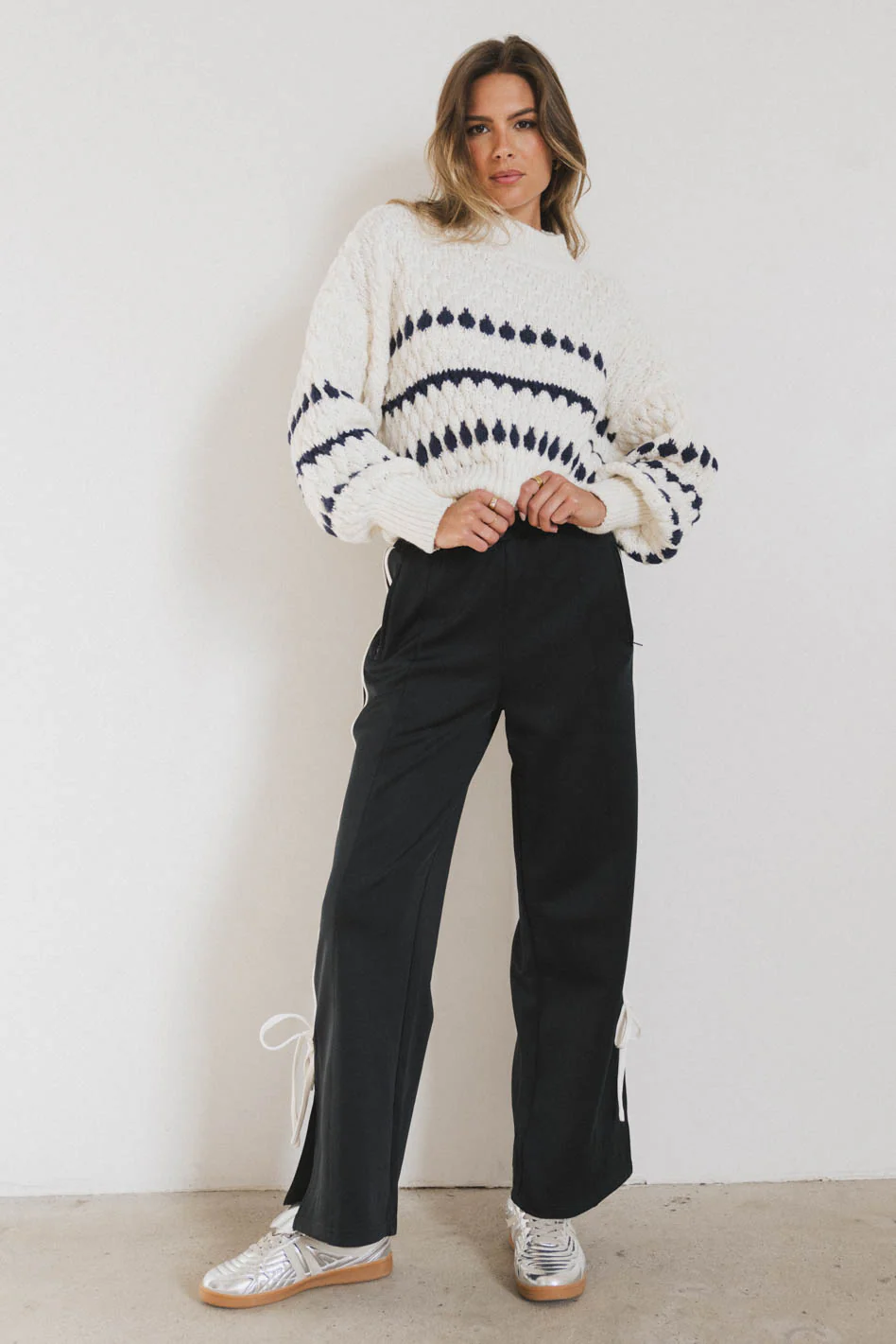 Inara Knit Sweater in Navy - FINAL SALE - Image 2