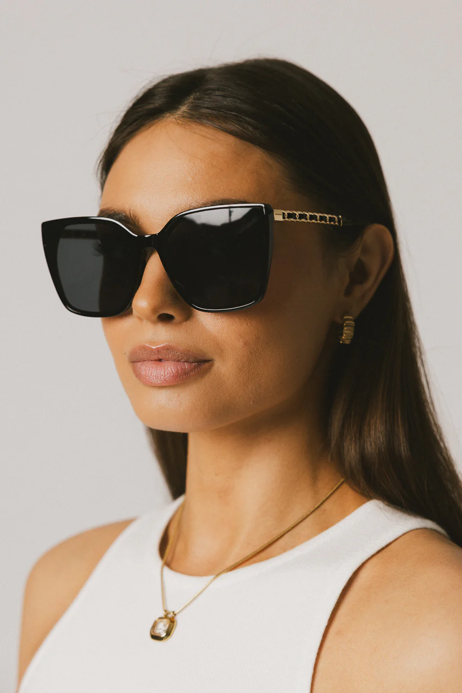 Jade Oversized Sunglasses - Image 2