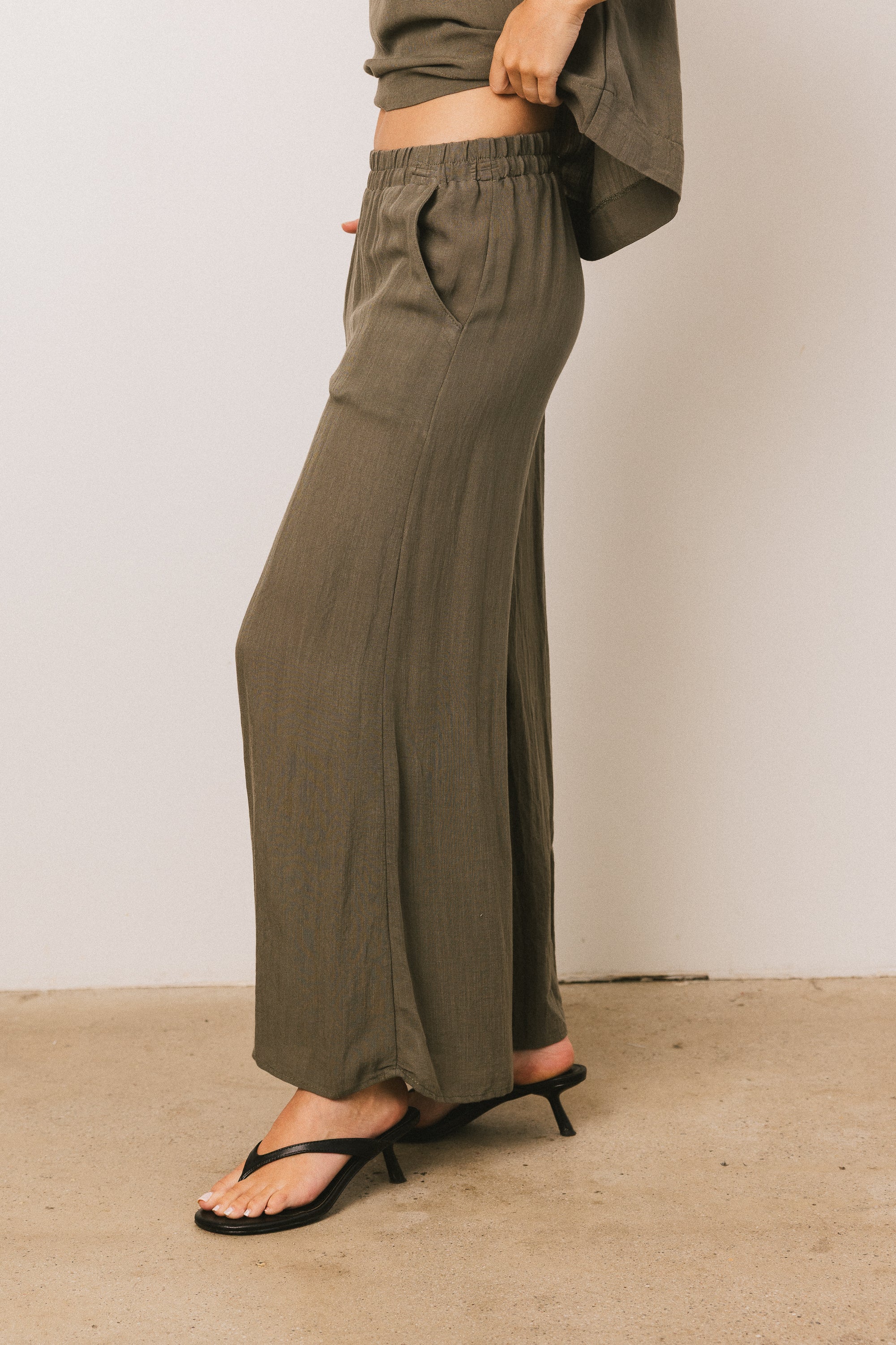 Jaylen Wide-Leg Pants in Olive - FINAL SALE - Image 4