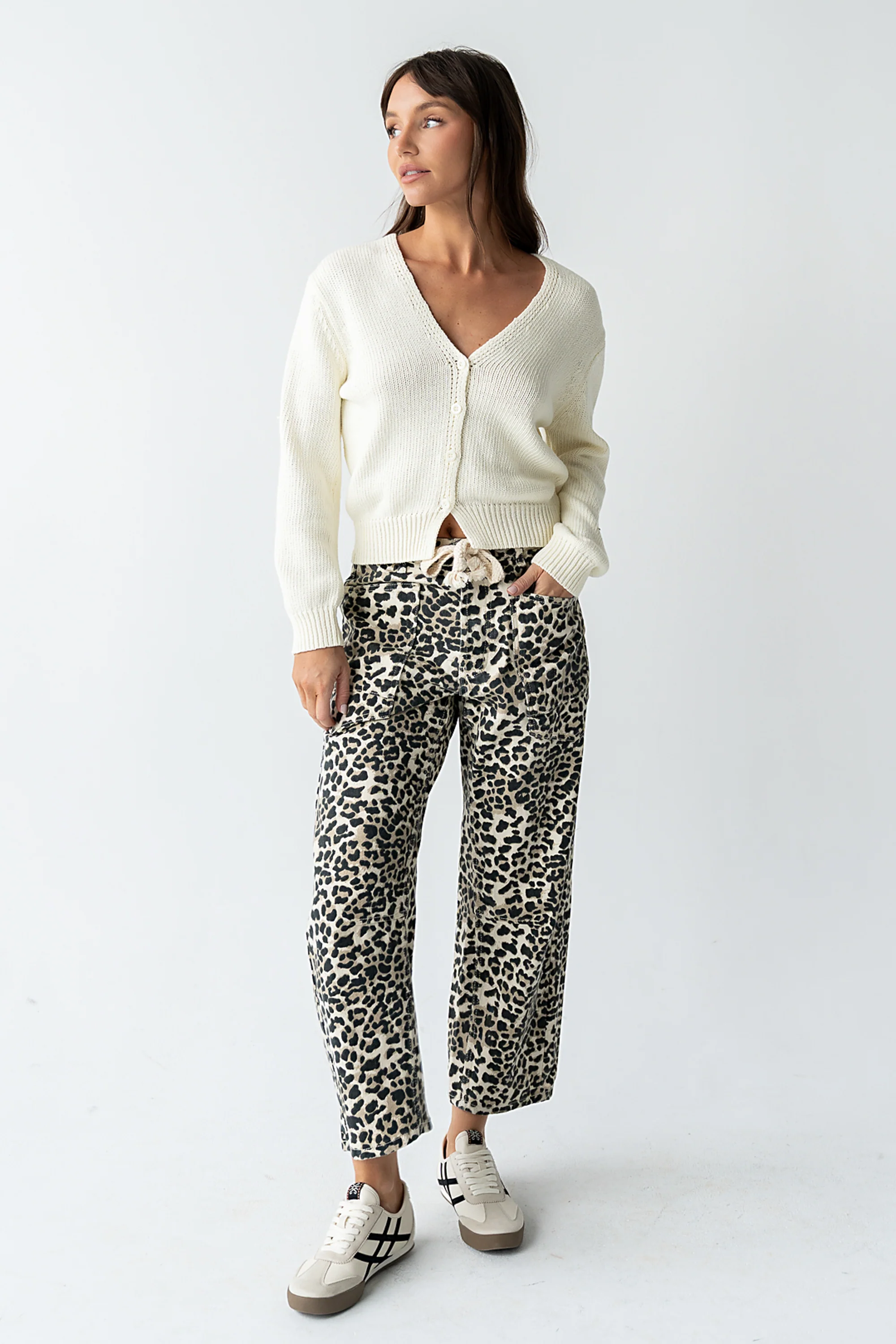 Jocelyn Barrel Jeans in Leopard - Image 2