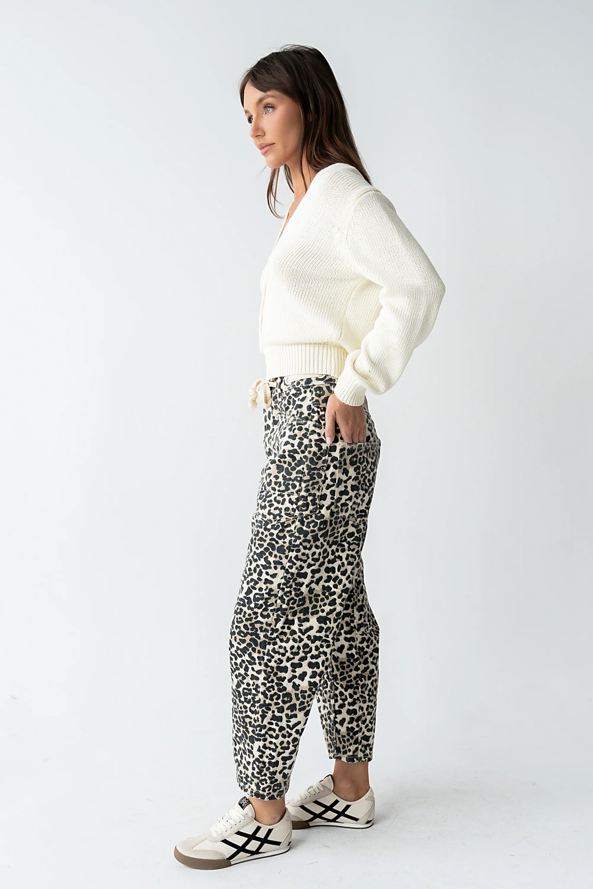 Jocelyn Barrel Jeans in Leopard - Image 6