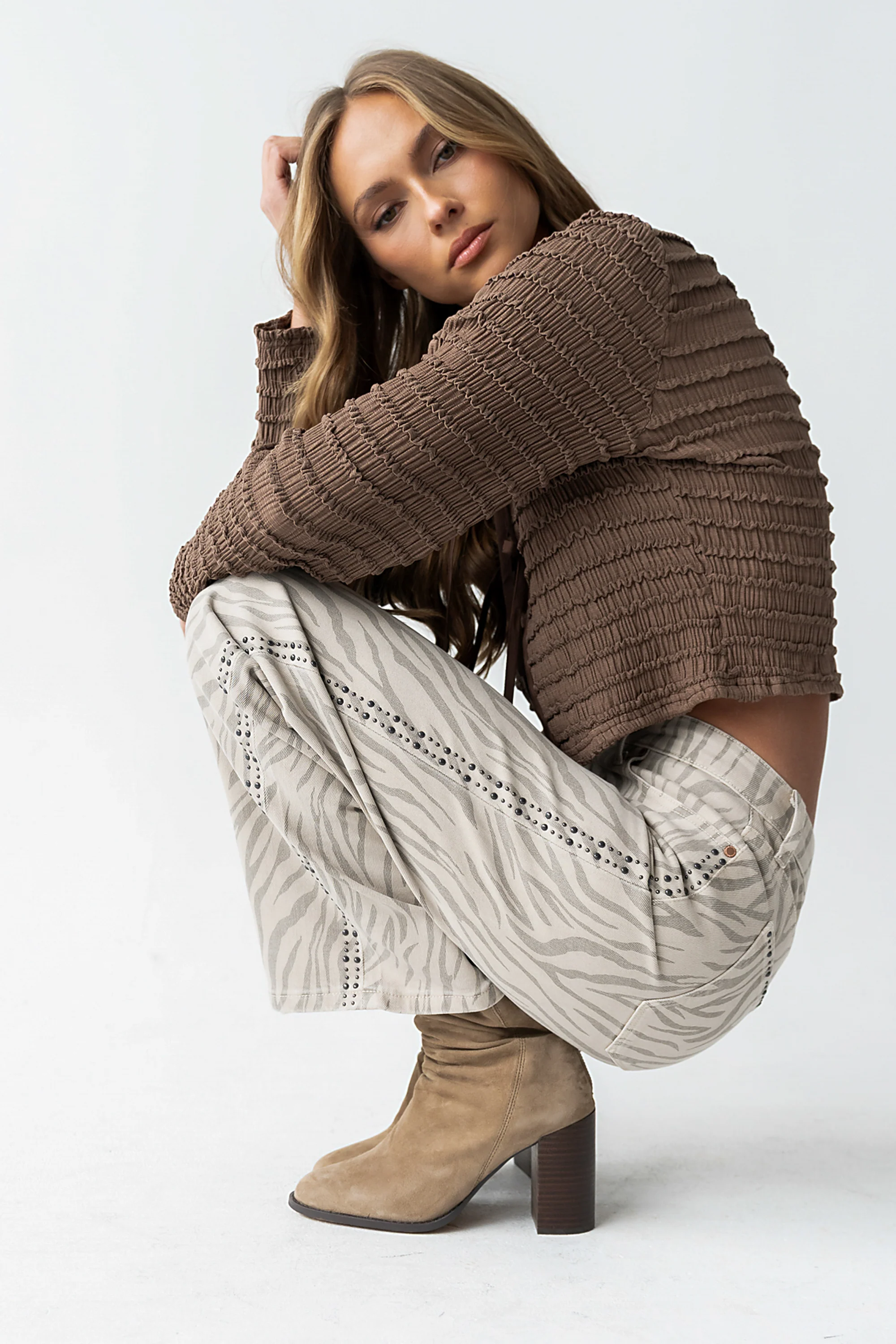 Jordy Textured Top in Brown - FINAL SALE - Image 6